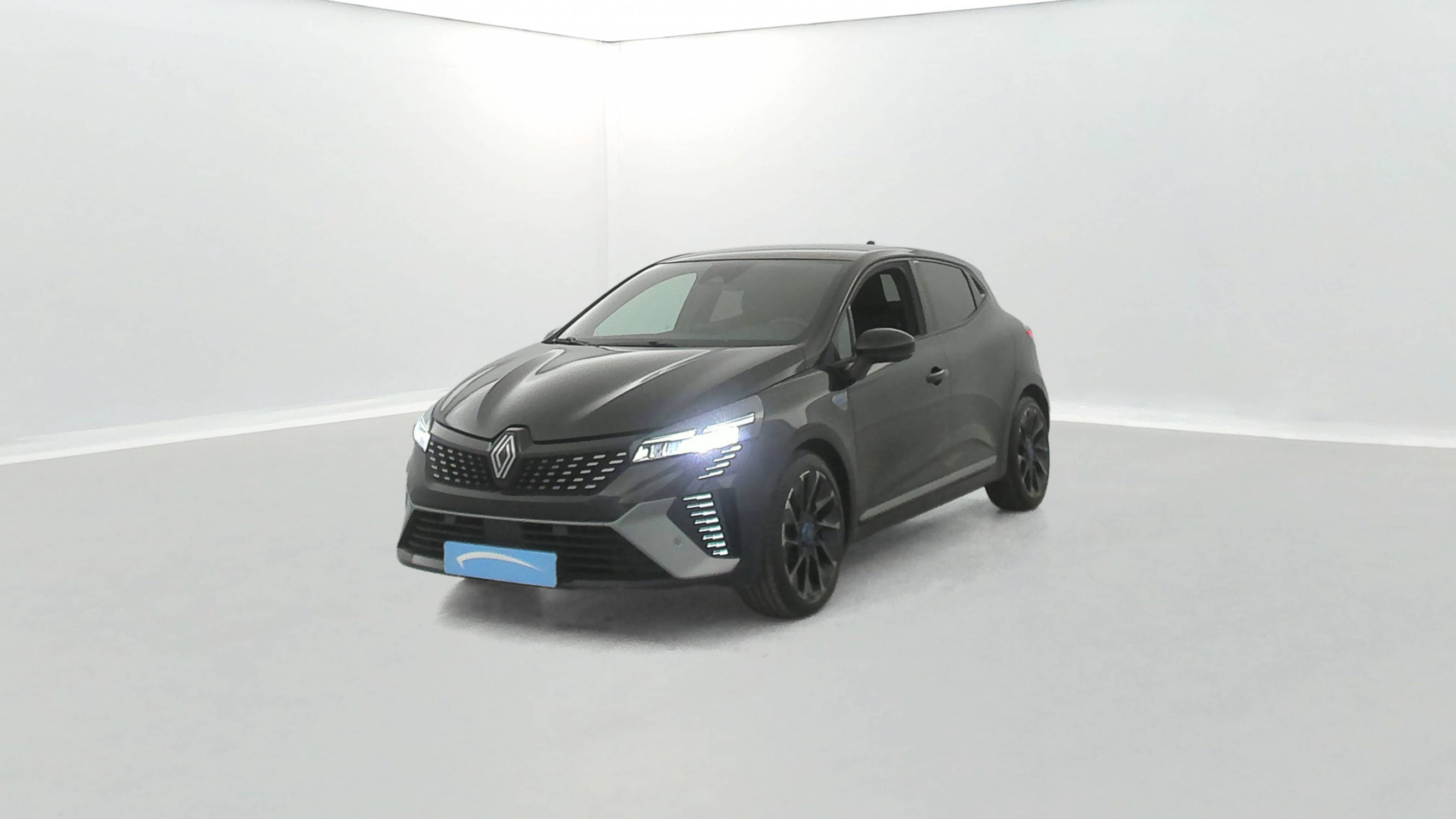 Renault Clio 5 Clio E-Tech full hybrid 145 occasion de 2023 en vente à Brest