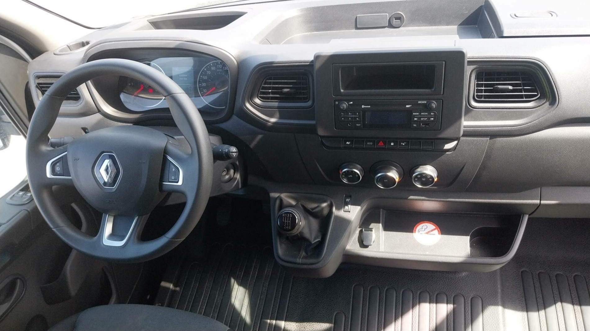 Vente en ligne Renault Master Fourgon MASTER FGN TRAC F3500 L2H2 BLUE DCI 135 au prix de 23 990 €