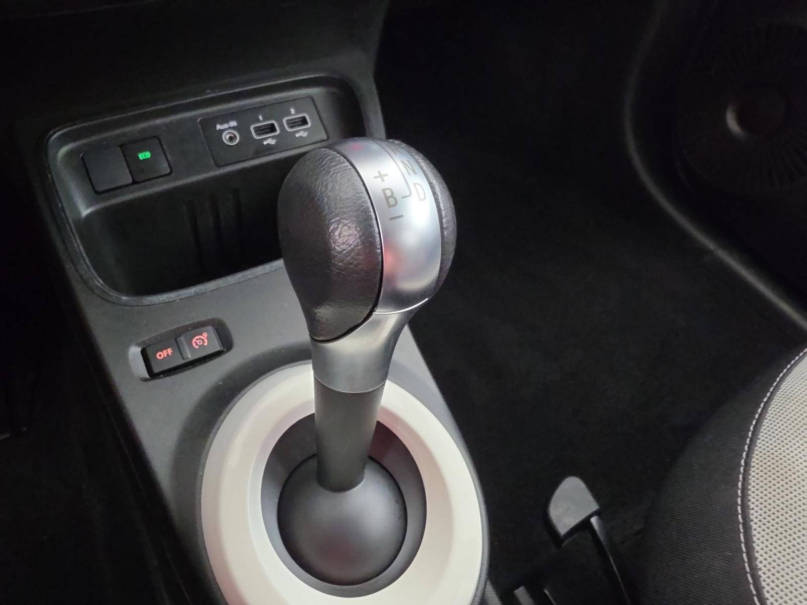 Vente en ligne Renault Twingo Electrique Twingo III E-Tech au prix de 12 490 €