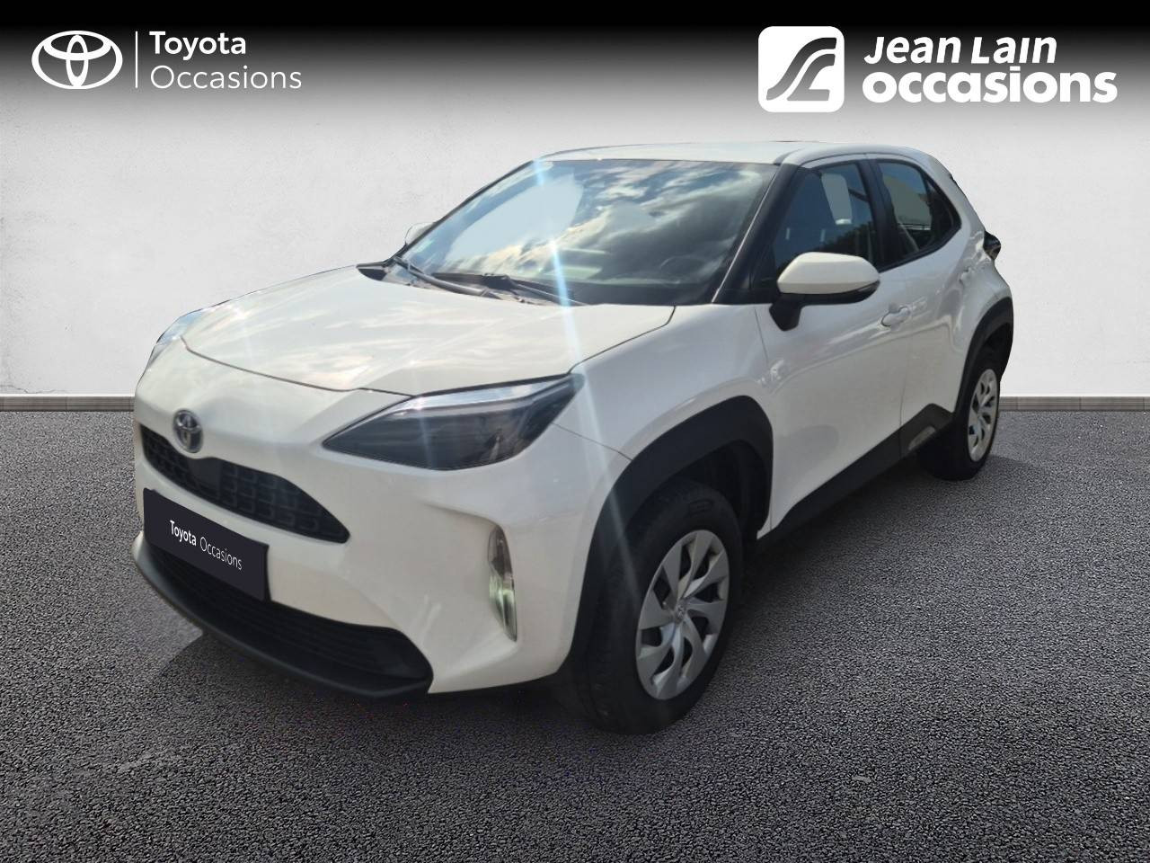 Vente en ligne TOYOTA YARIS CROSS HYBRIDE Yaris Cross Hybride 116h 2WD Dynamic de 2022 au prix de 20 900 €