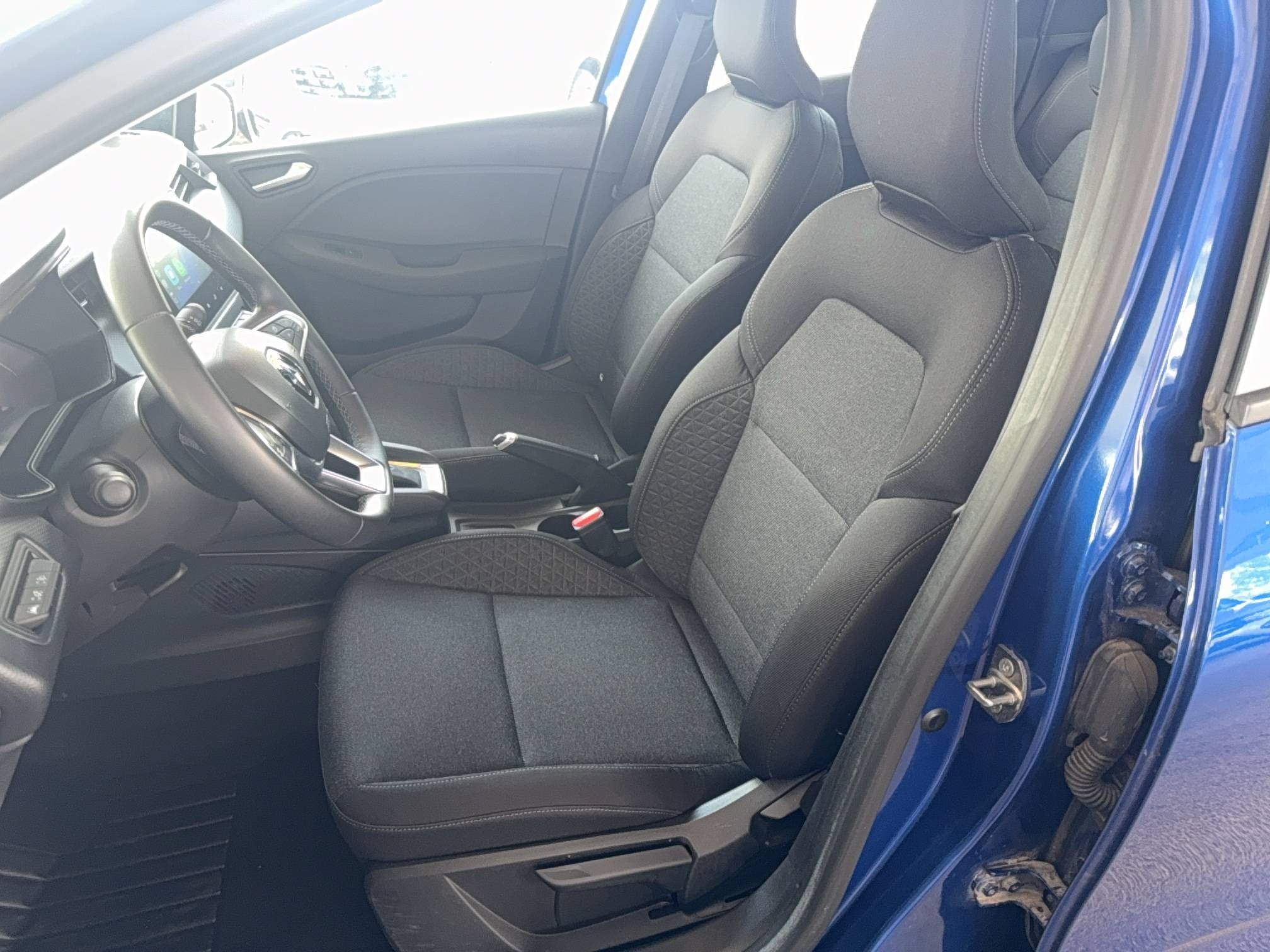 Vente en ligne Renault Clio 5 Clio E-Tech full hybrid 145 au prix de 16 690 €