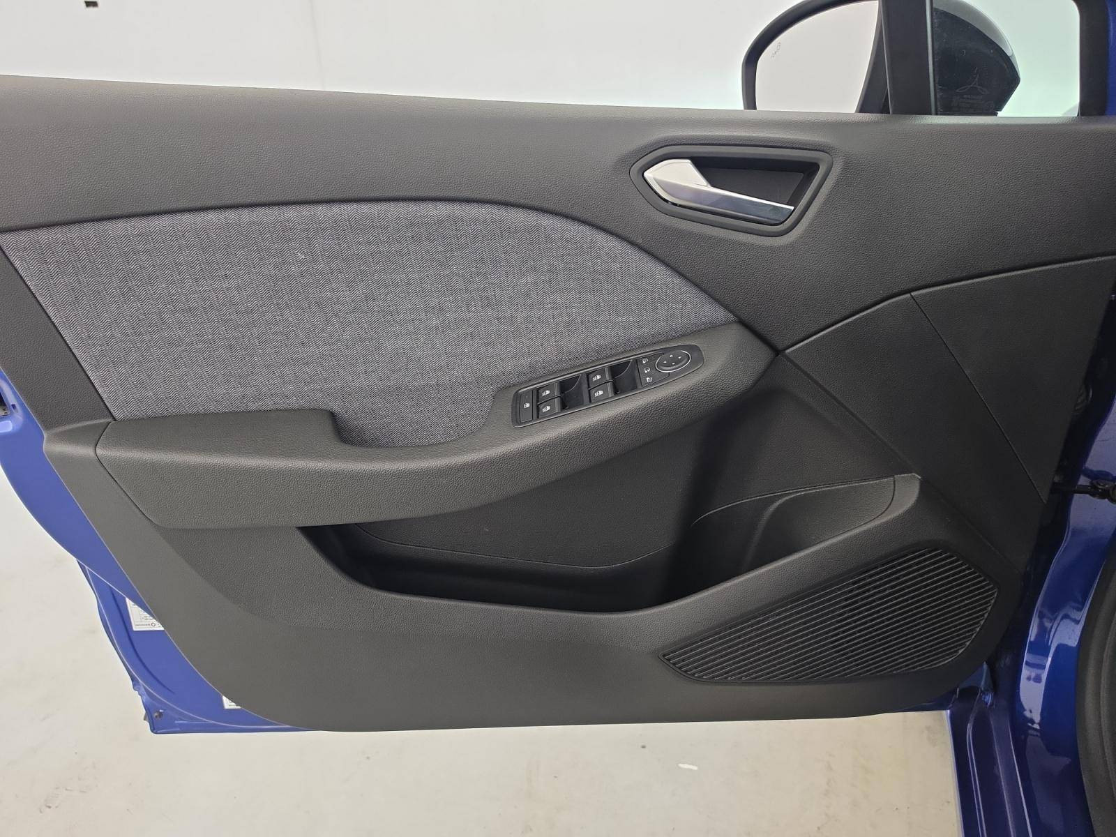 Vente en ligne Renault Clio 5 Clio E-Tech full hybrid 145 ch GSR2 au prix de 19 490 €