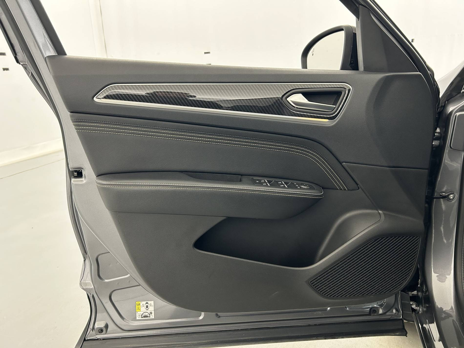 Vente en ligne Renault Arkana  E-Tech hybride 145 - 22 au prix de 18 960 €