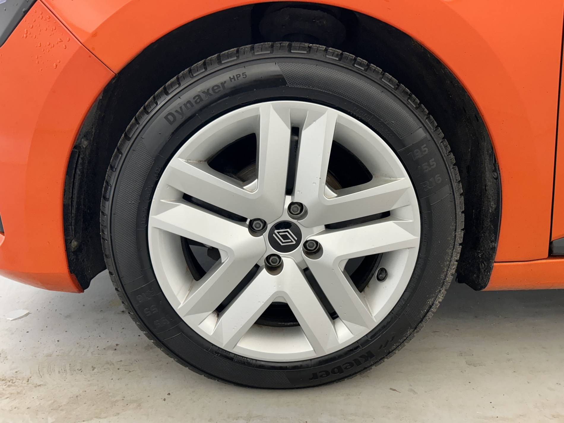 Vente en ligne Renault Clio 5 Clio TCe 90 au prix de 15 490 €