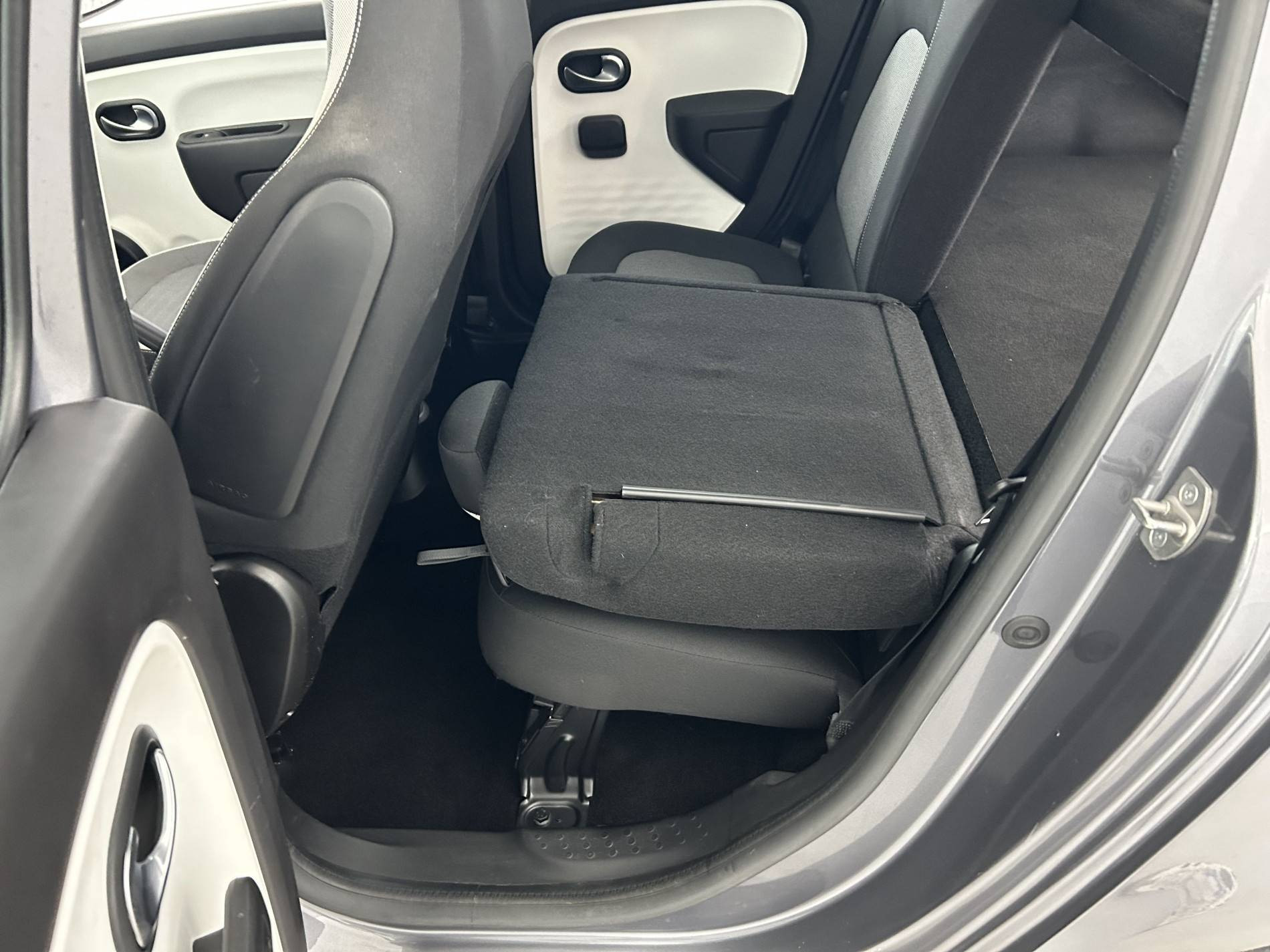 Vente en ligne Renault Twingo 3  SCe 75 - 20 au prix de 10 990 €