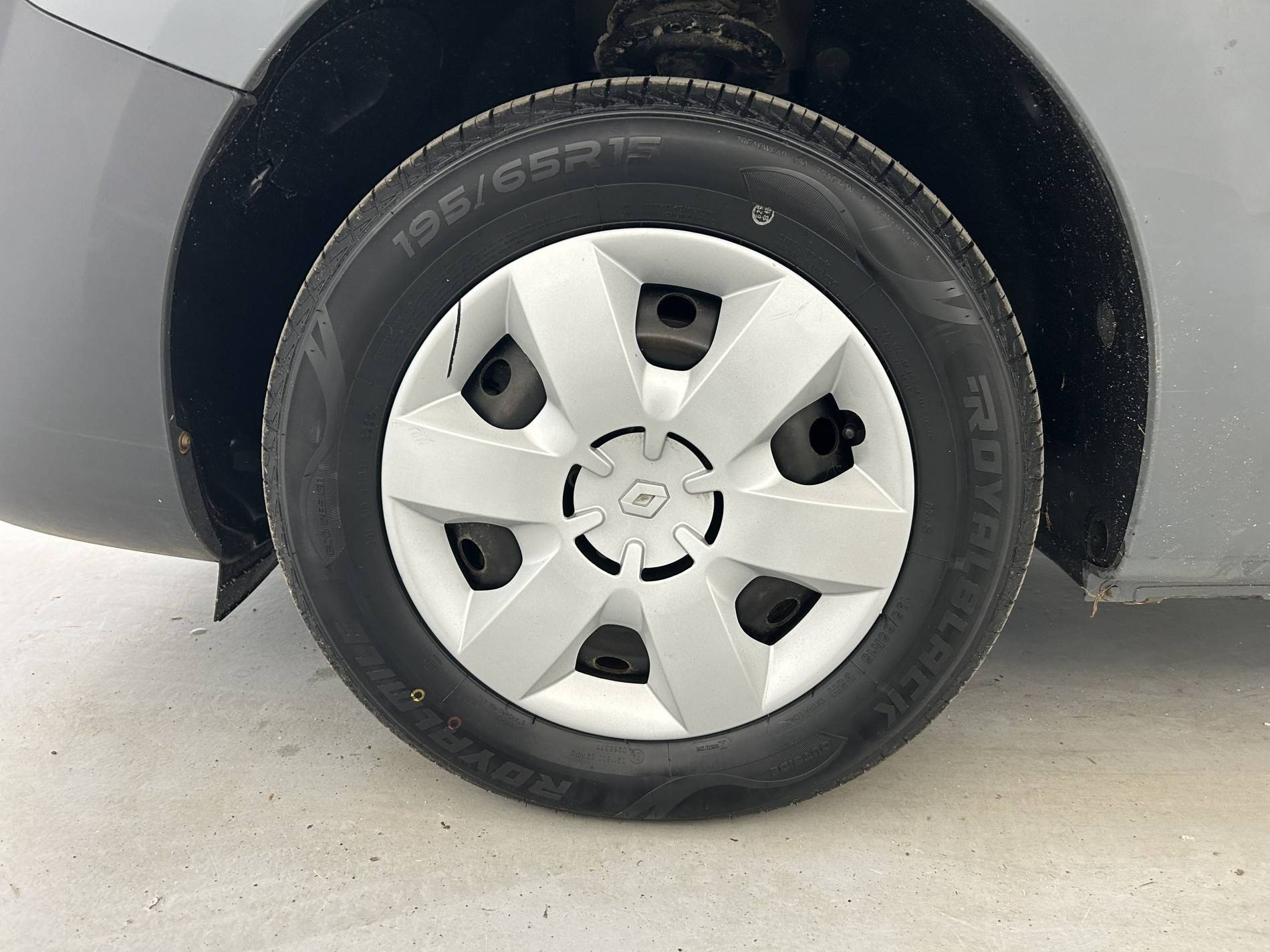 Vente en ligne Renault Kangoo Express  BLUE DCI 80 au prix de 11 990 €