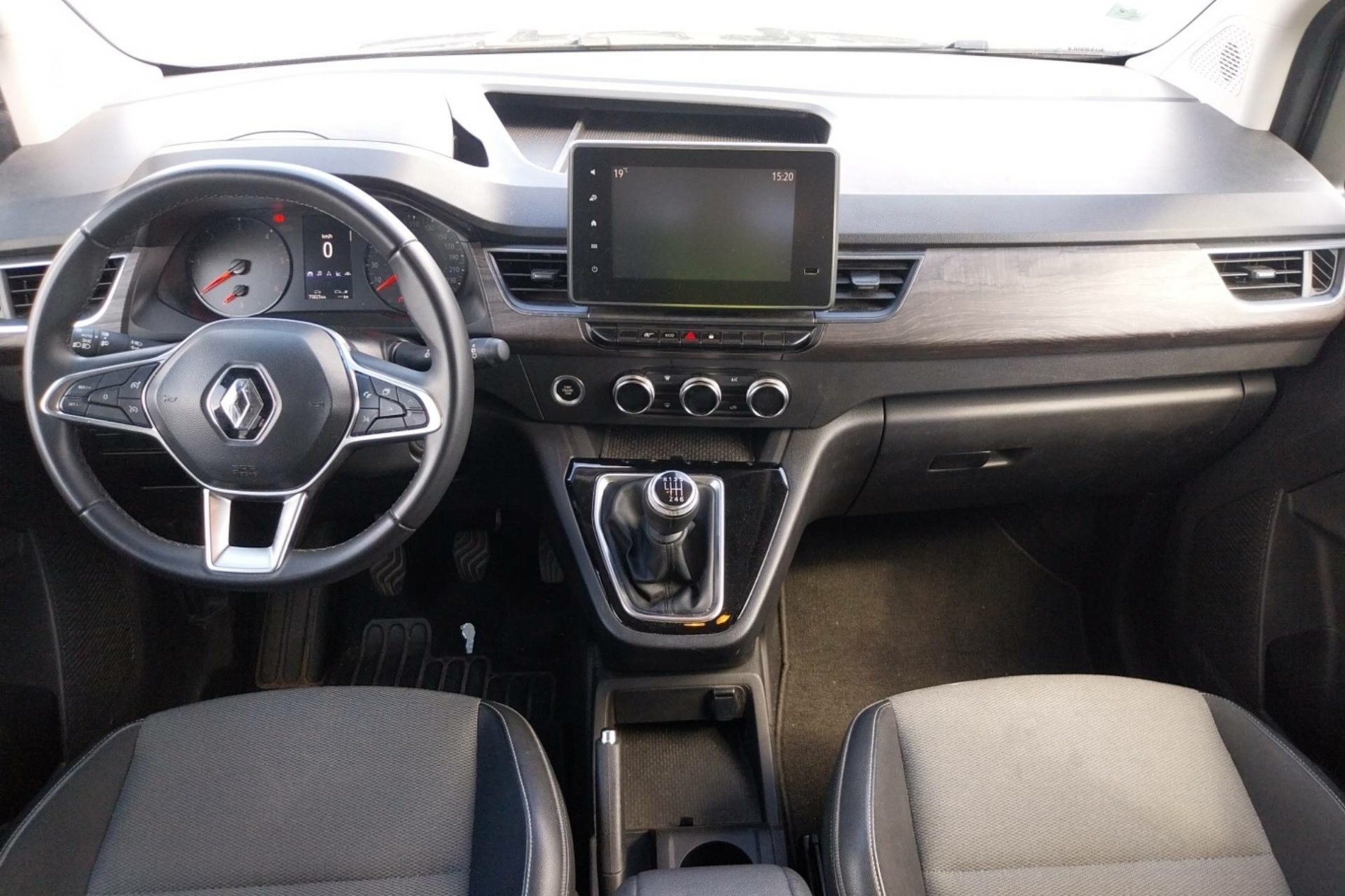 Vente en ligne Renault Kangoo  Blue dCi 115 au prix de 21 990 €