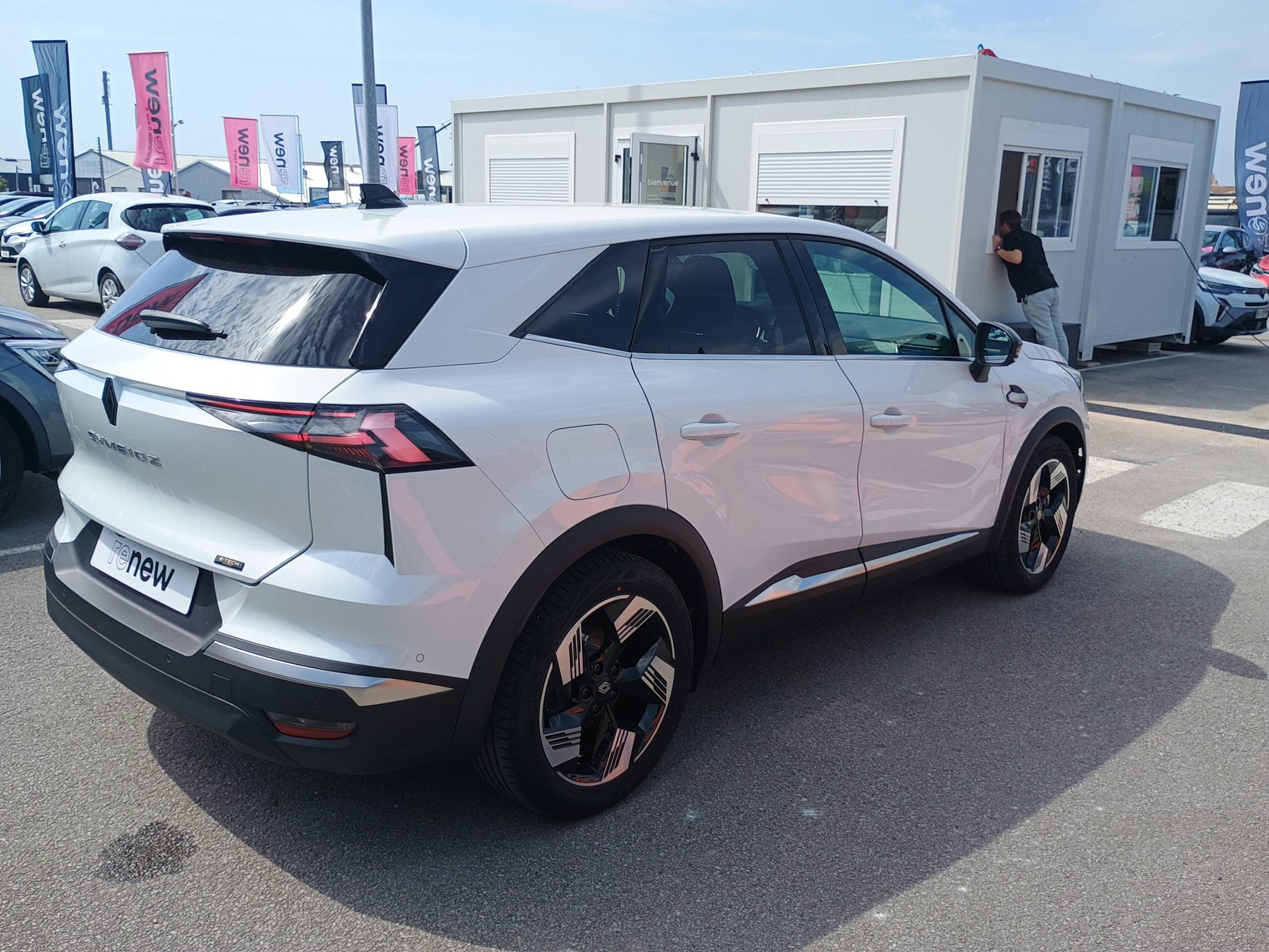 Vente en ligne Renault Symbioz  E-Tech full hybrid 145 au prix de 28 790 €