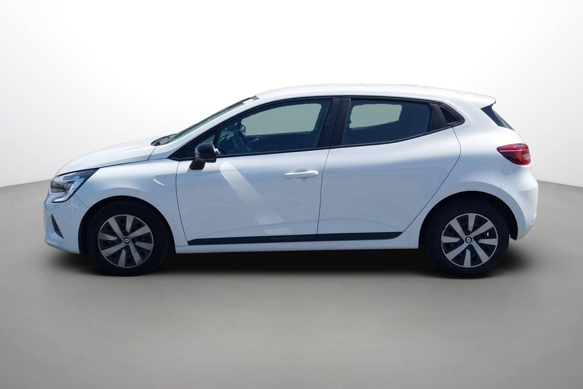 Vente en ligne Renault Clio 5 Clio TCe 90 au prix de 11 690 €