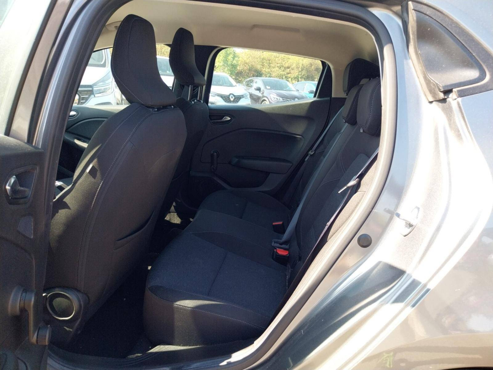 Vente en ligne Renault Clio 5 Clio TCe 90 au prix de 12 990 €