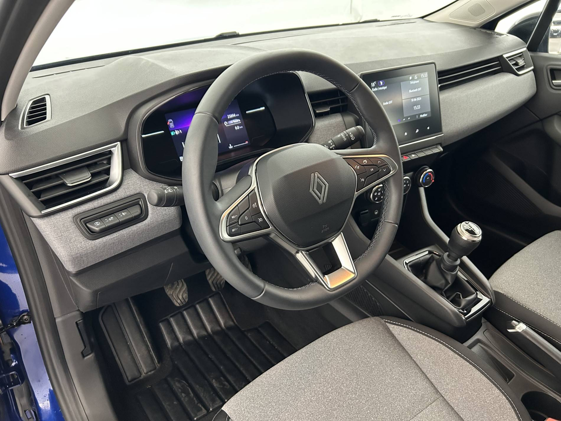 Vente en ligne Renault Clio 5 Clio Blue dCi 100 ch GSR2 au prix de 17 350 €