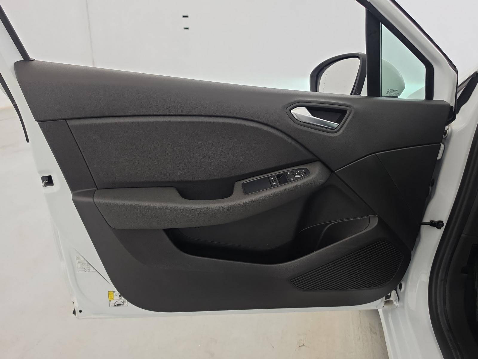 Vente en ligne Renault Clio 5 Clio SCe 65 - 21N au prix de 12 490 €