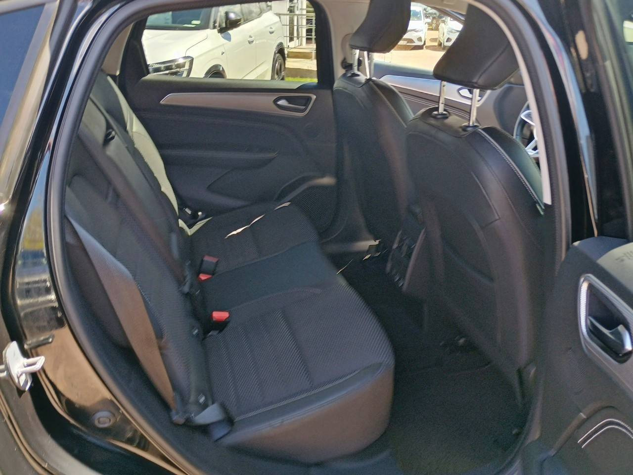 Vente en ligne Renault Arkana  mild hybrid 140 EDC FAP - 22 au prix de 19 990 €