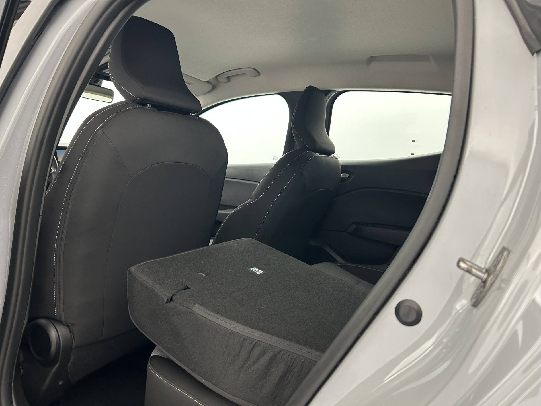 Vente en ligne Renault Clio 5 Clio TCe 90 au prix de 15 200 €