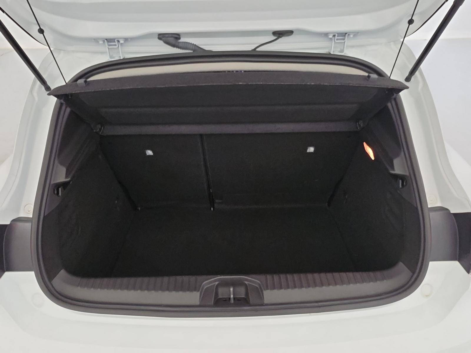 Vente en ligne Renault Clio 5 Clio Blue dCi 100 ch GSR2 au prix de 17 390 €