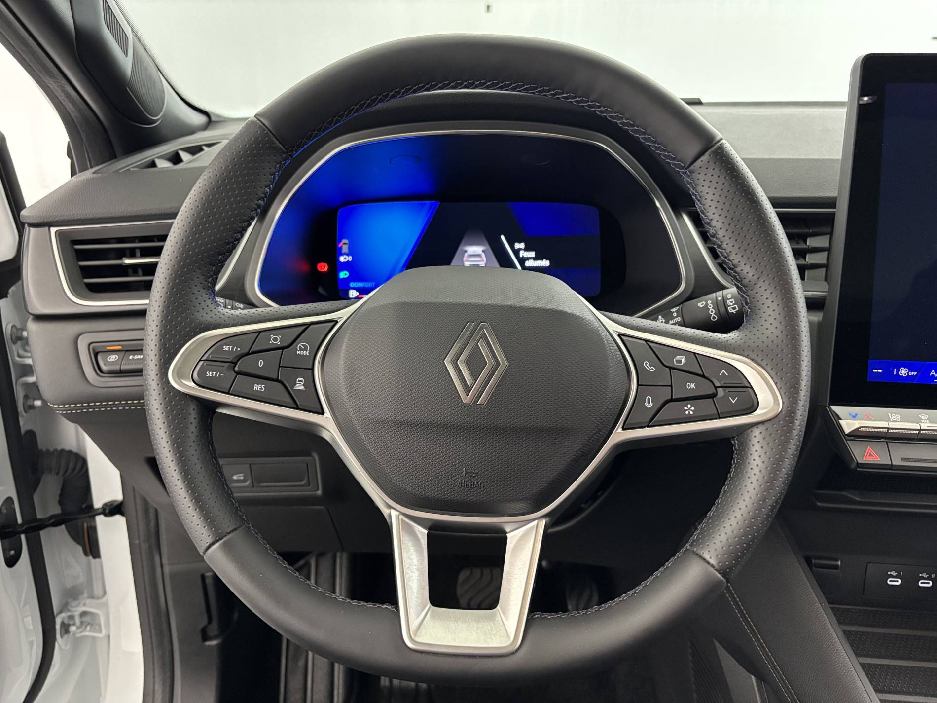 Vente en ligne Renault Symbioz  E-Tech full hybrid 145 au prix de 29 990 €