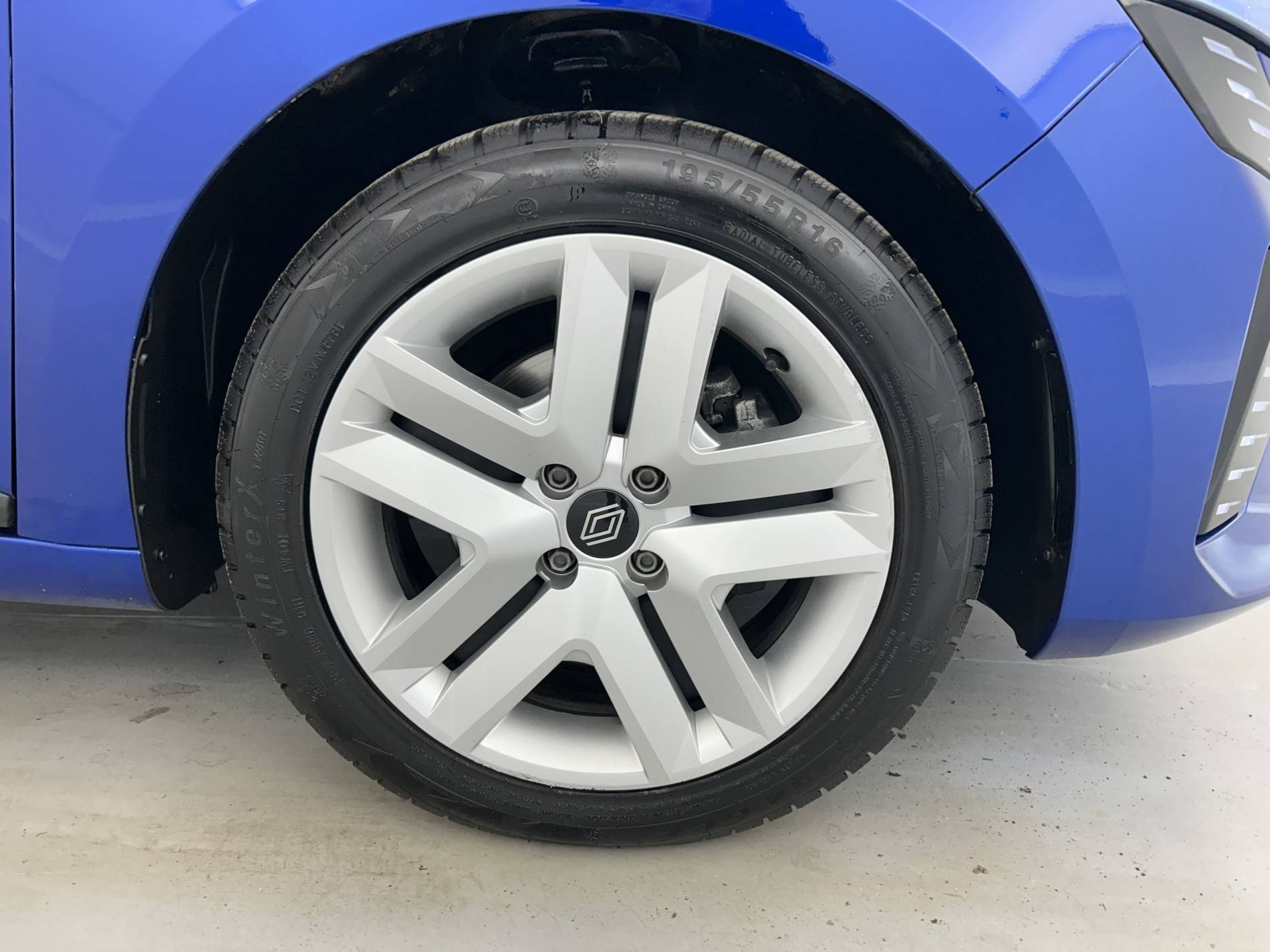 Vente en ligne Renault Clio 5 Clio Blue dCi 100 au prix de 16 990 €