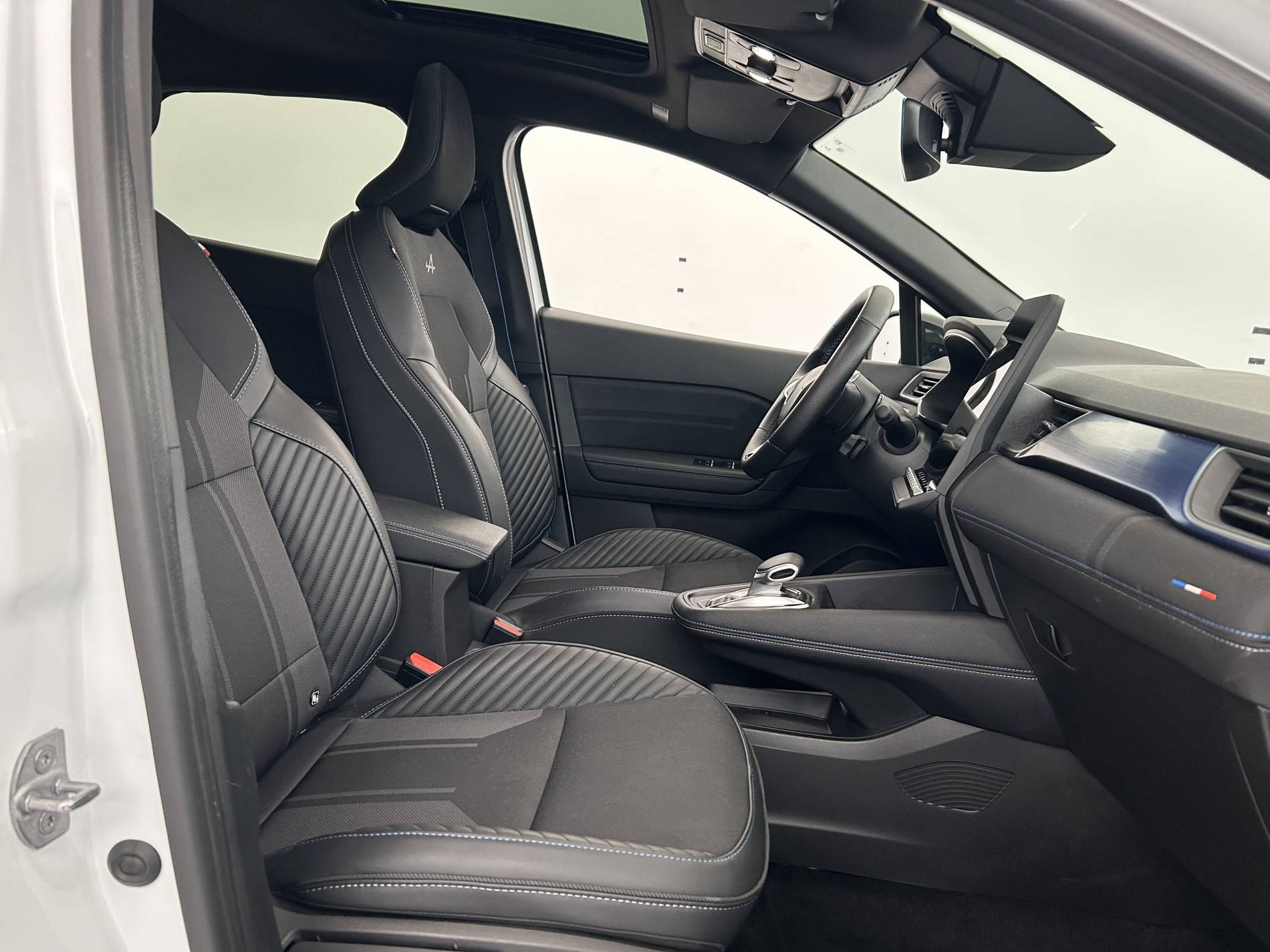 Vente en ligne Renault Captur  E-Tech full hybrid 145 ch au prix de 25 790 €