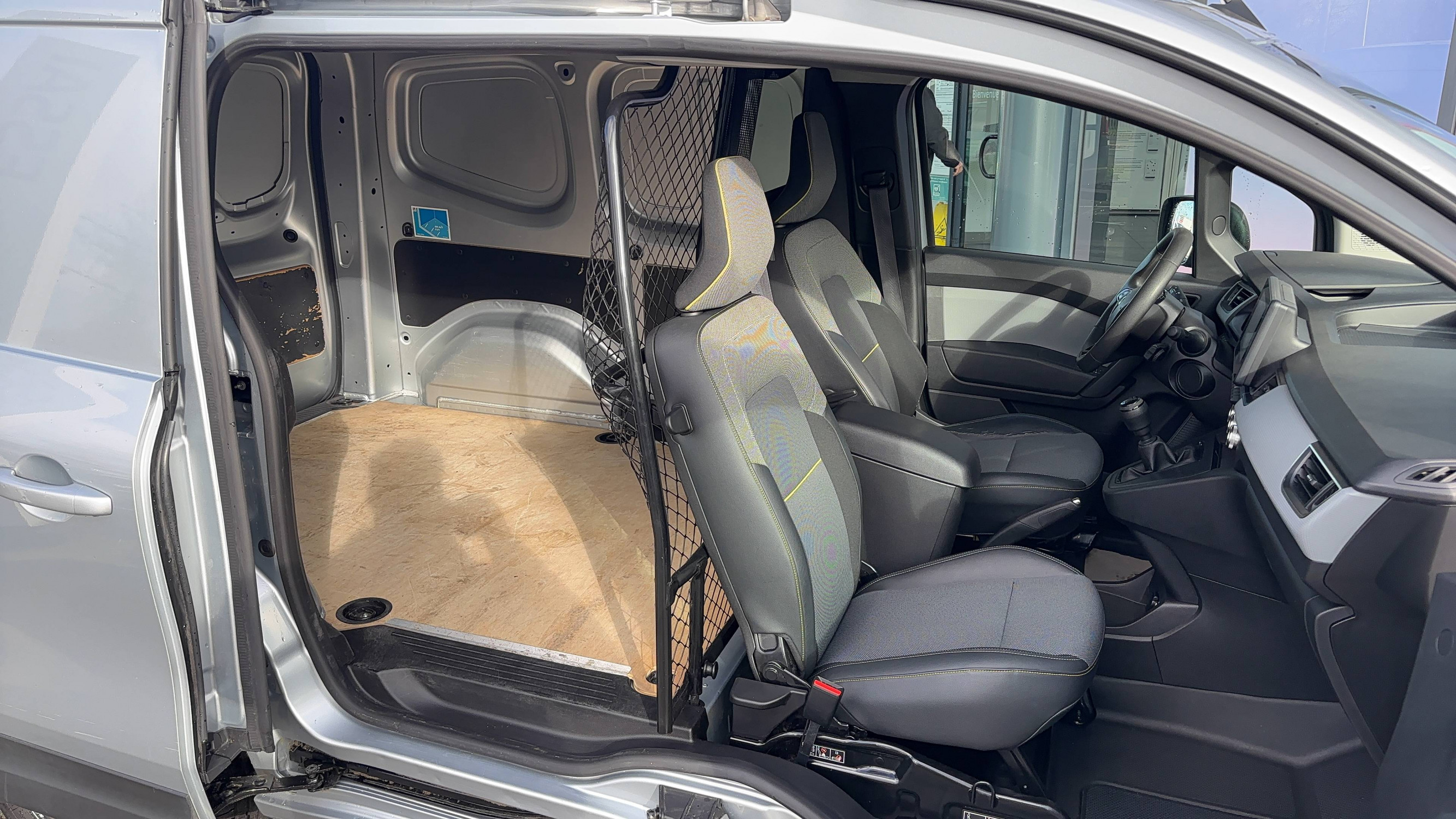 Vente en ligne Renault Kangoo Van  BLUE DCI 95 au prix de 15 490 €