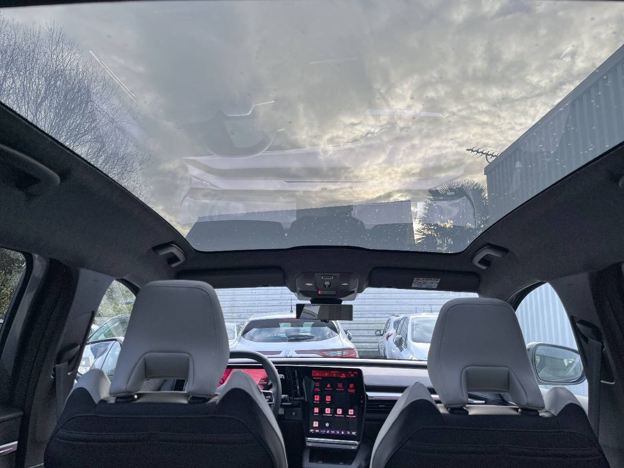 Vente en ligne Renault Scenic E-Tech  220 ch grande autonomie au prix de 41 990 €