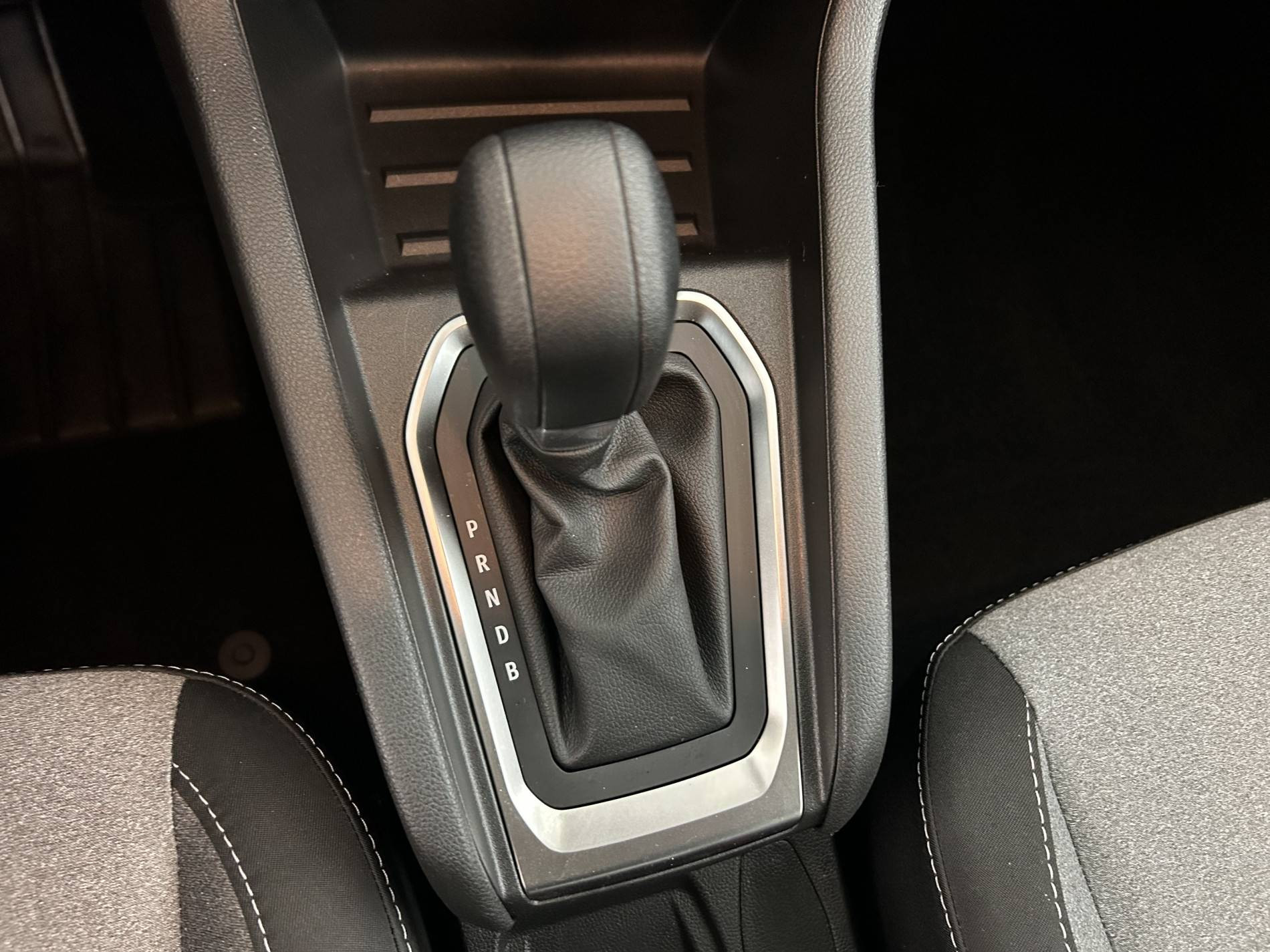 Vente en ligne Renault Clio 5 Clio E-Tech full hybrid 145 ch GSR2 au prix de 19 990 €