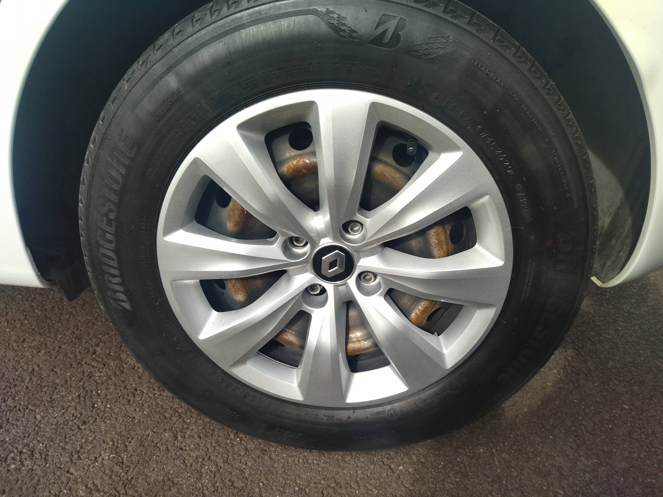 Vente en ligne Renault Clio 5 CLIO SOCIETE BLUE DCI 85 au prix de 12 588 €