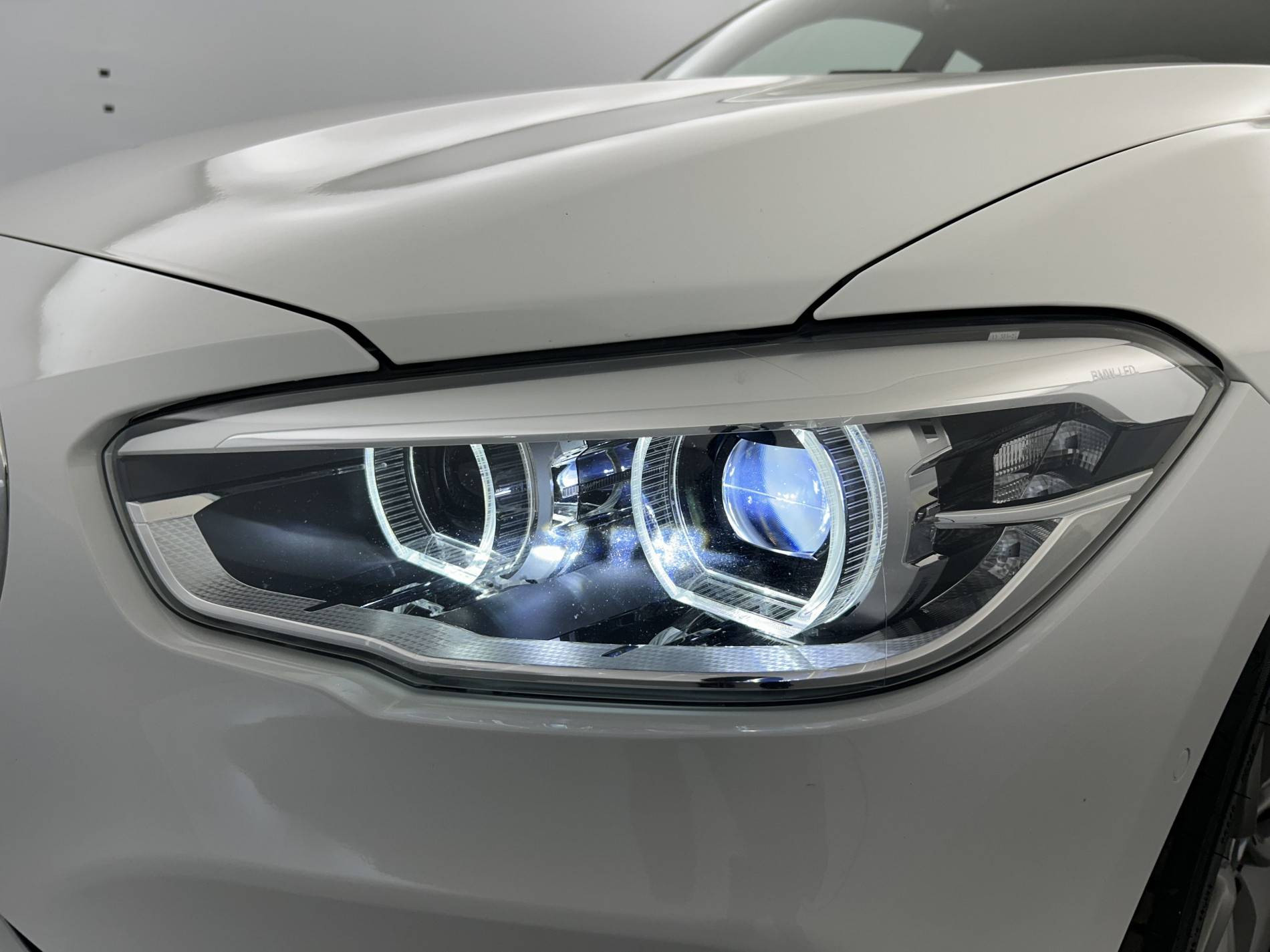 Vente en ligne Bmw Série 1 116d 116 ch BVA8 au prix de 18 990 €