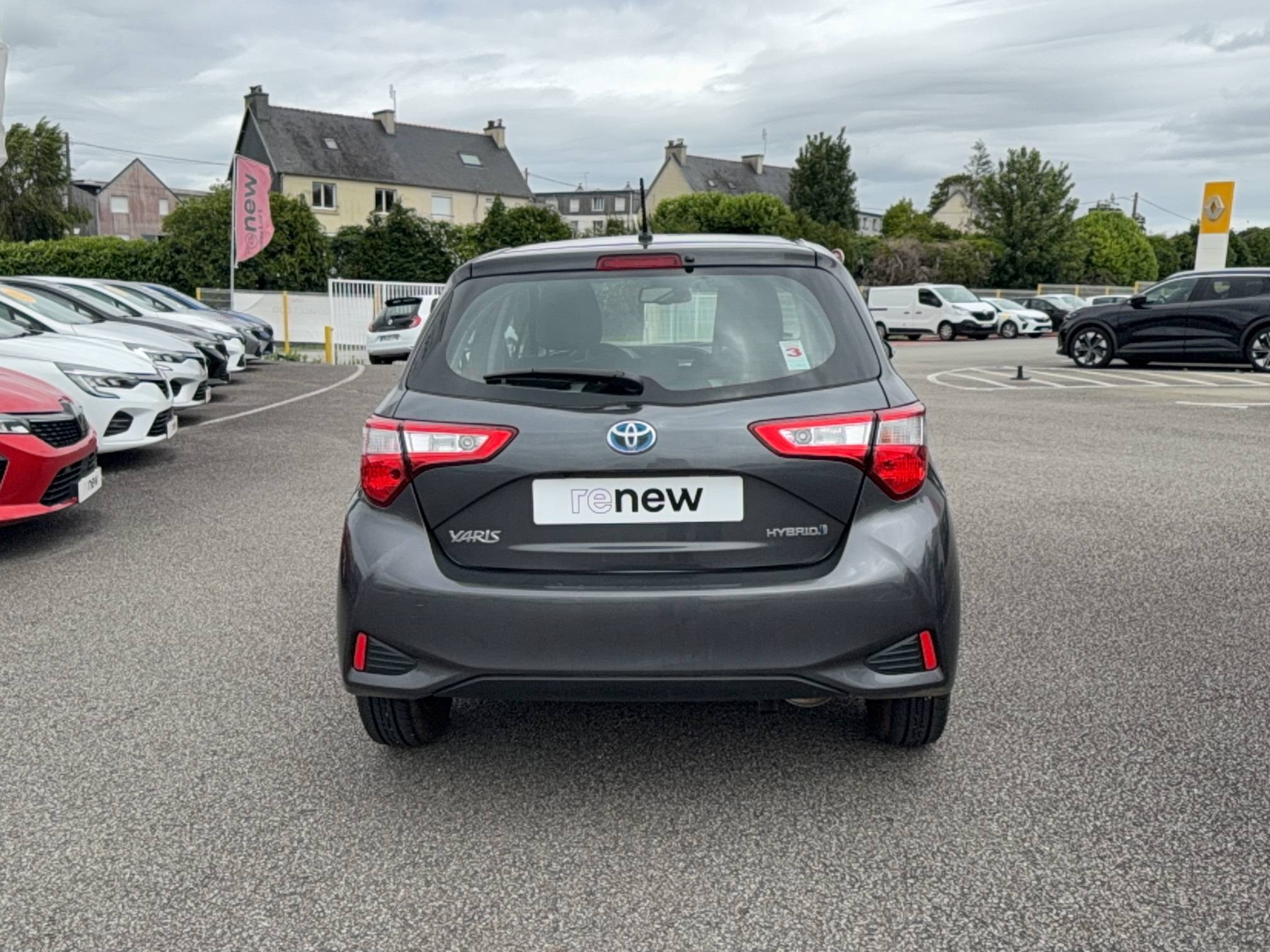 Vente en ligne Toyota Yaris Yaris Hybride 100h au prix de 16 990 €