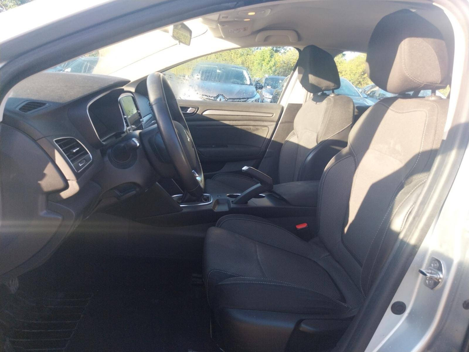 Vente en ligne Renault Megane 4  TCe 140 au prix de 15 790 €
