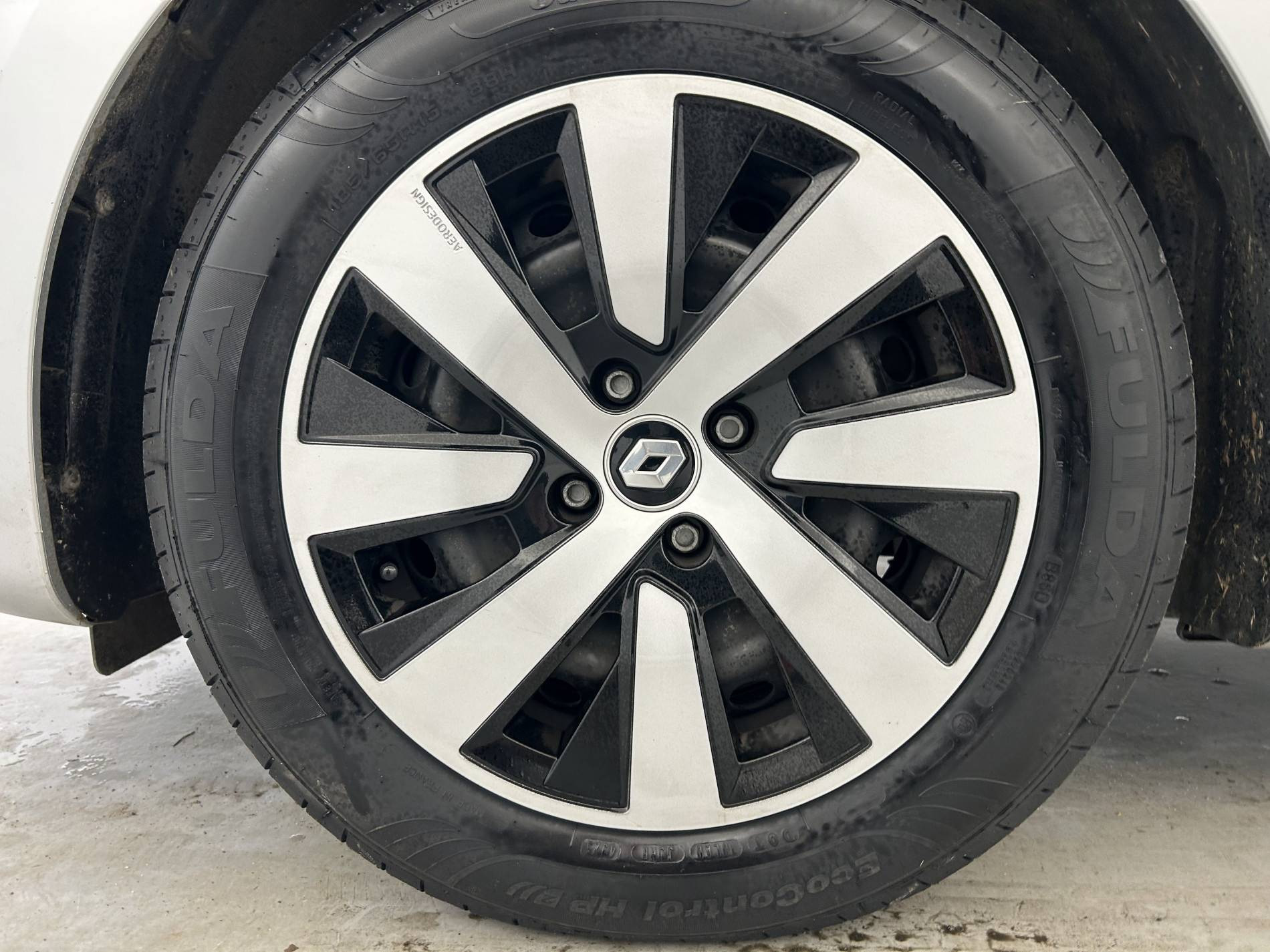 Vente en ligne Renault Clio 5 Clio TCe 90 au prix de 13 990 €