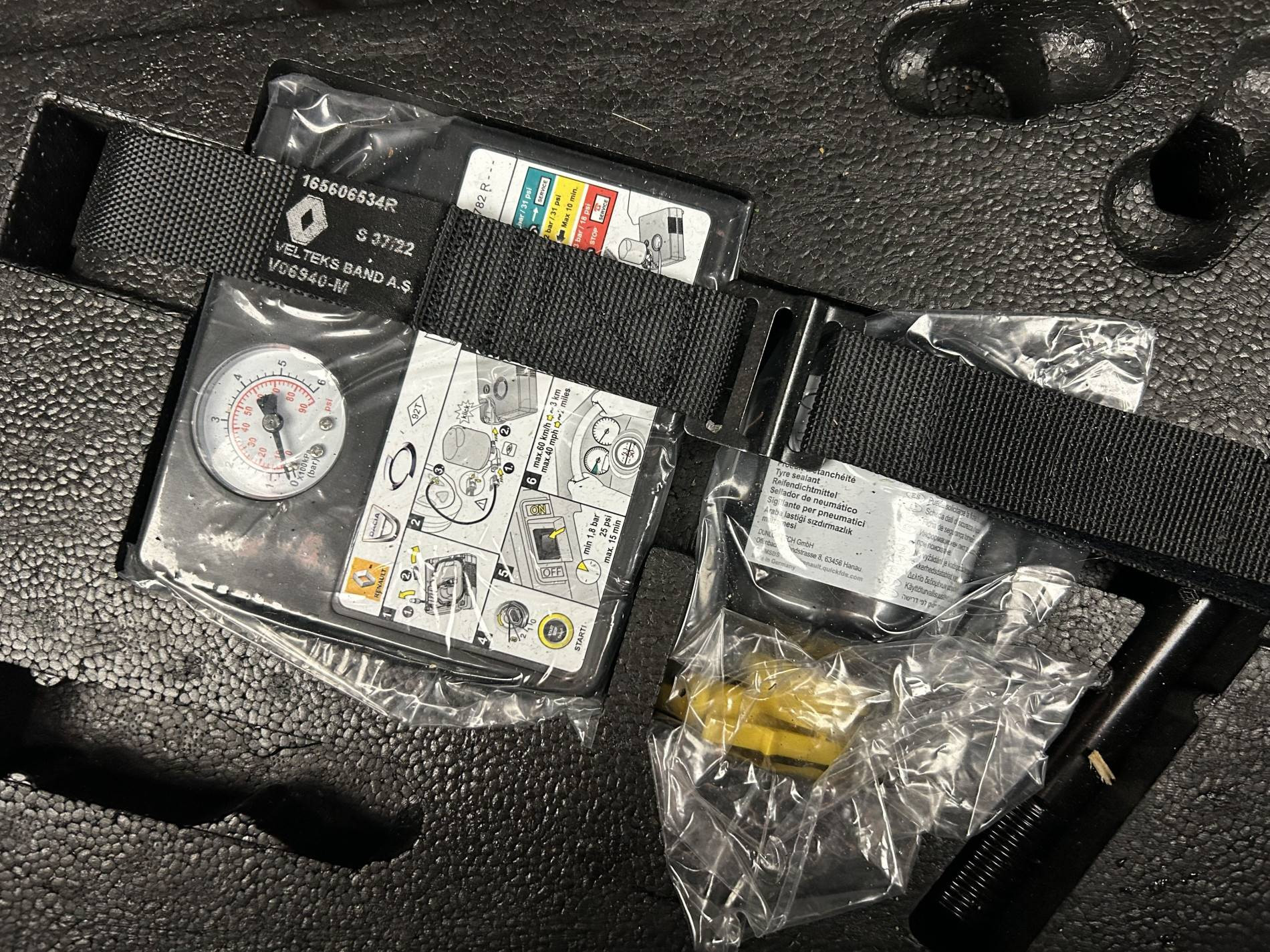 Vente en ligne Renault Clio 5 Clio E-Tech full hybrid 145 au prix de 16 990 €