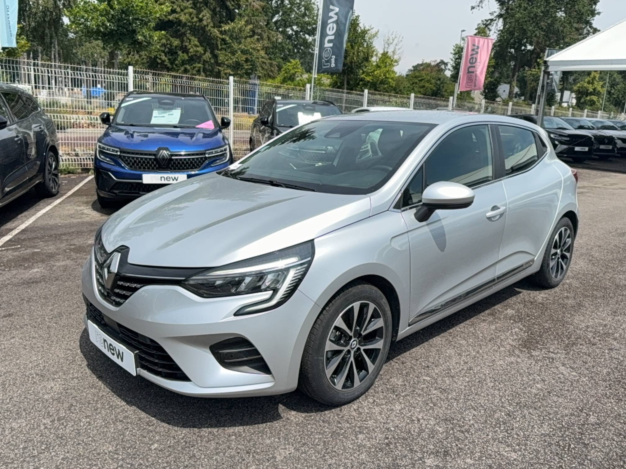 Renault Clio 5 Clio E-Tech 140 - 21N occasion de 2021 en vente à Ploërmel