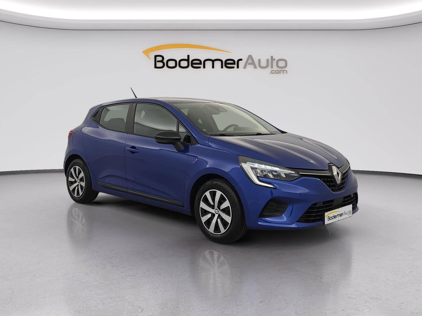 Vente en ligne Renault Clio 5 Clio E-Tech full hybrid 145 au prix de 17 900 €