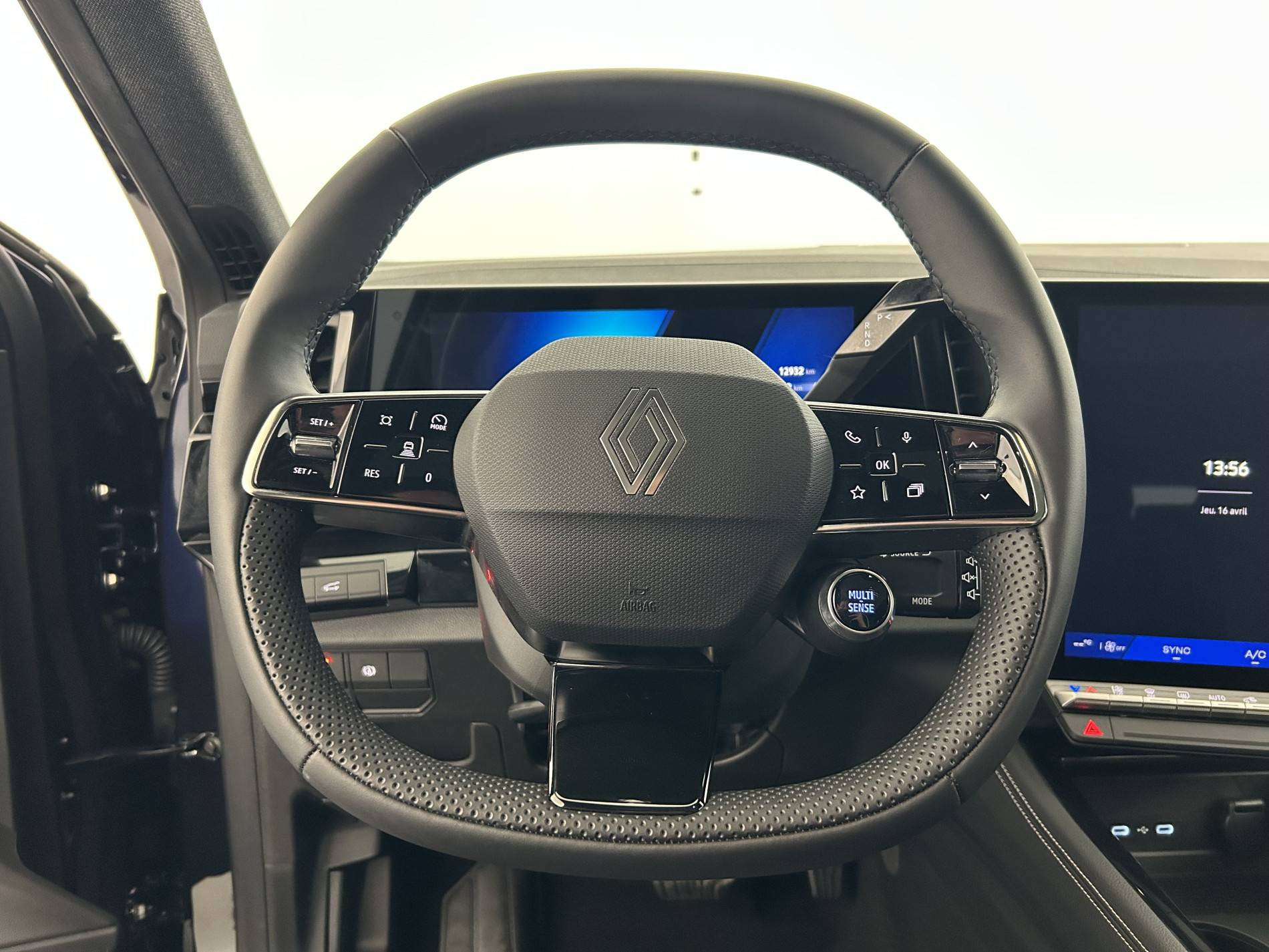 Vente en ligne Renault Espace Espace E-Tech full hybrid 200 GSR2 au prix de 35 490 €