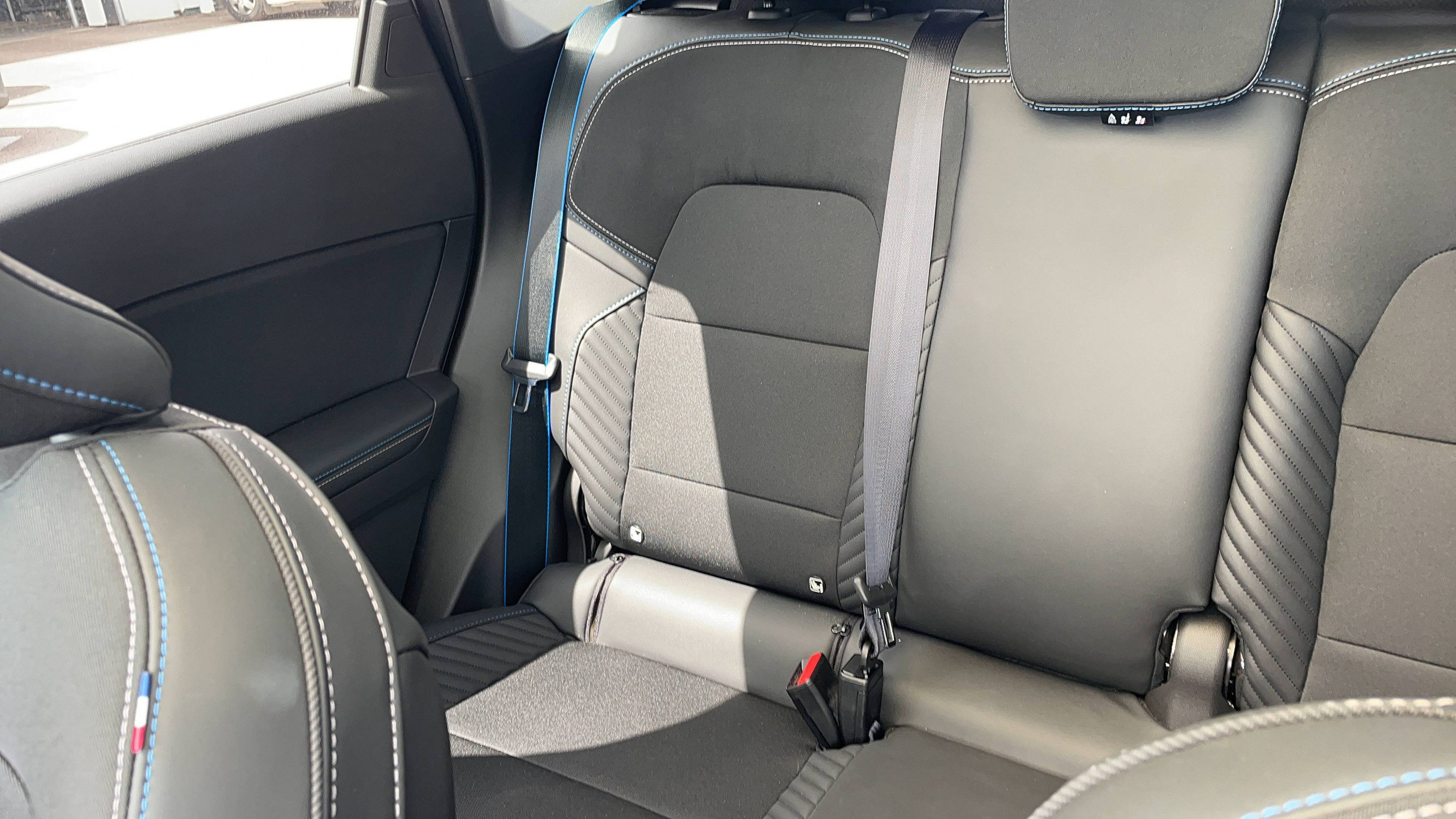 Vente en ligne Renault Symbioz  E-Tech full hybrid 145 au prix de 26 991 €