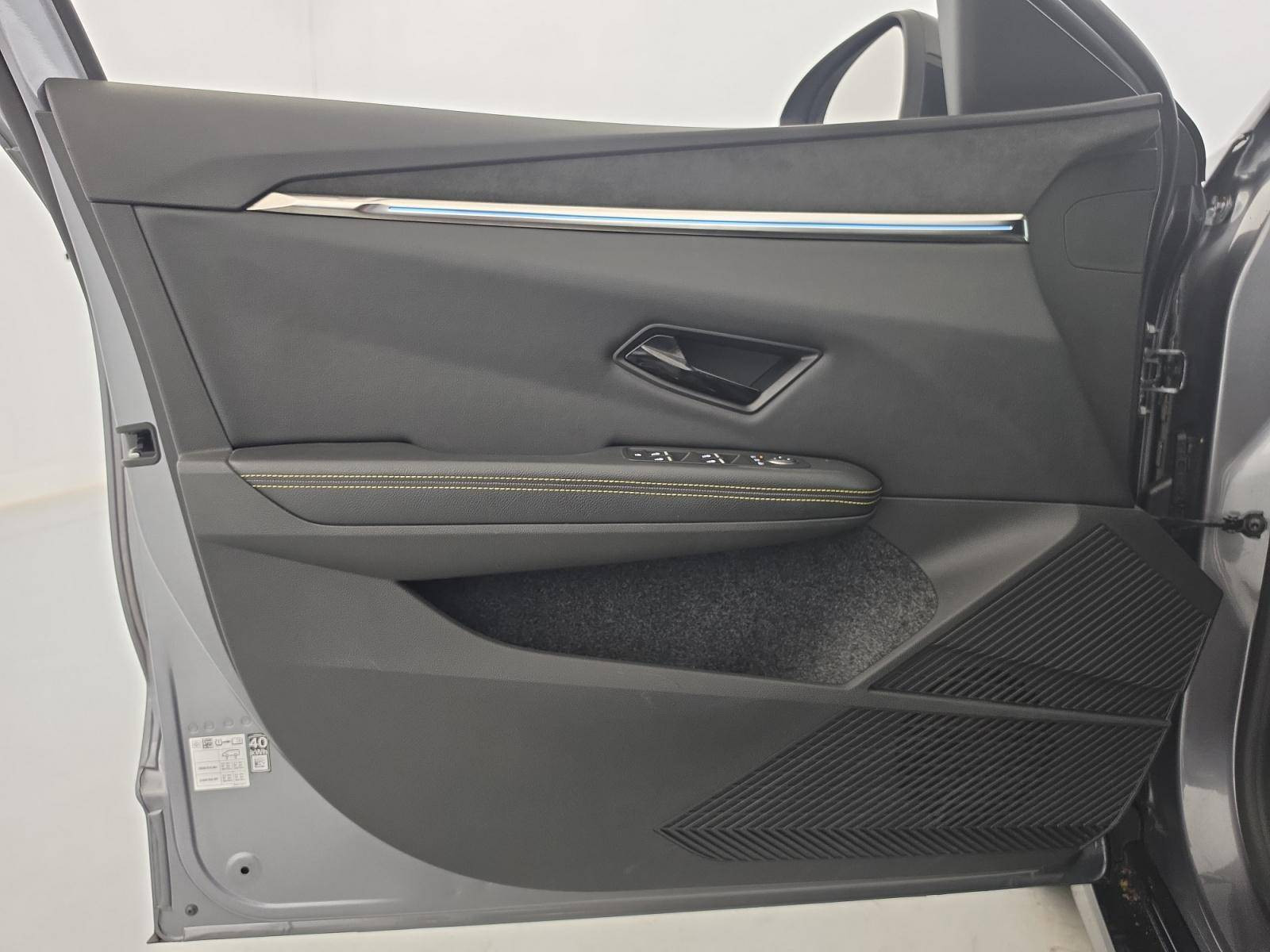 Vente en ligne Renault Megane E-Tech  EV40 130ch standard charge au prix de 18 490 €