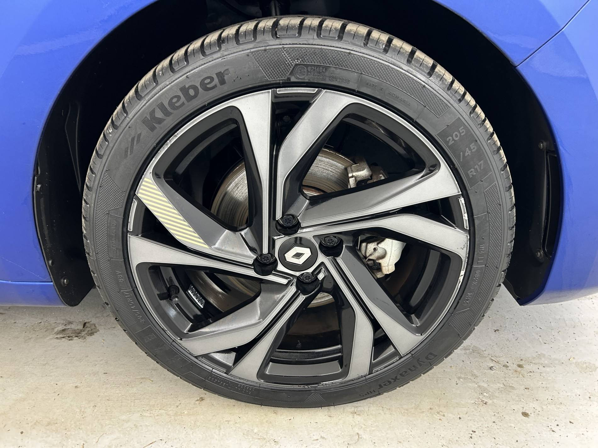 Vente en ligne Renault Clio 5 Clio E-Tech hybride 145 au prix de 19 990 €