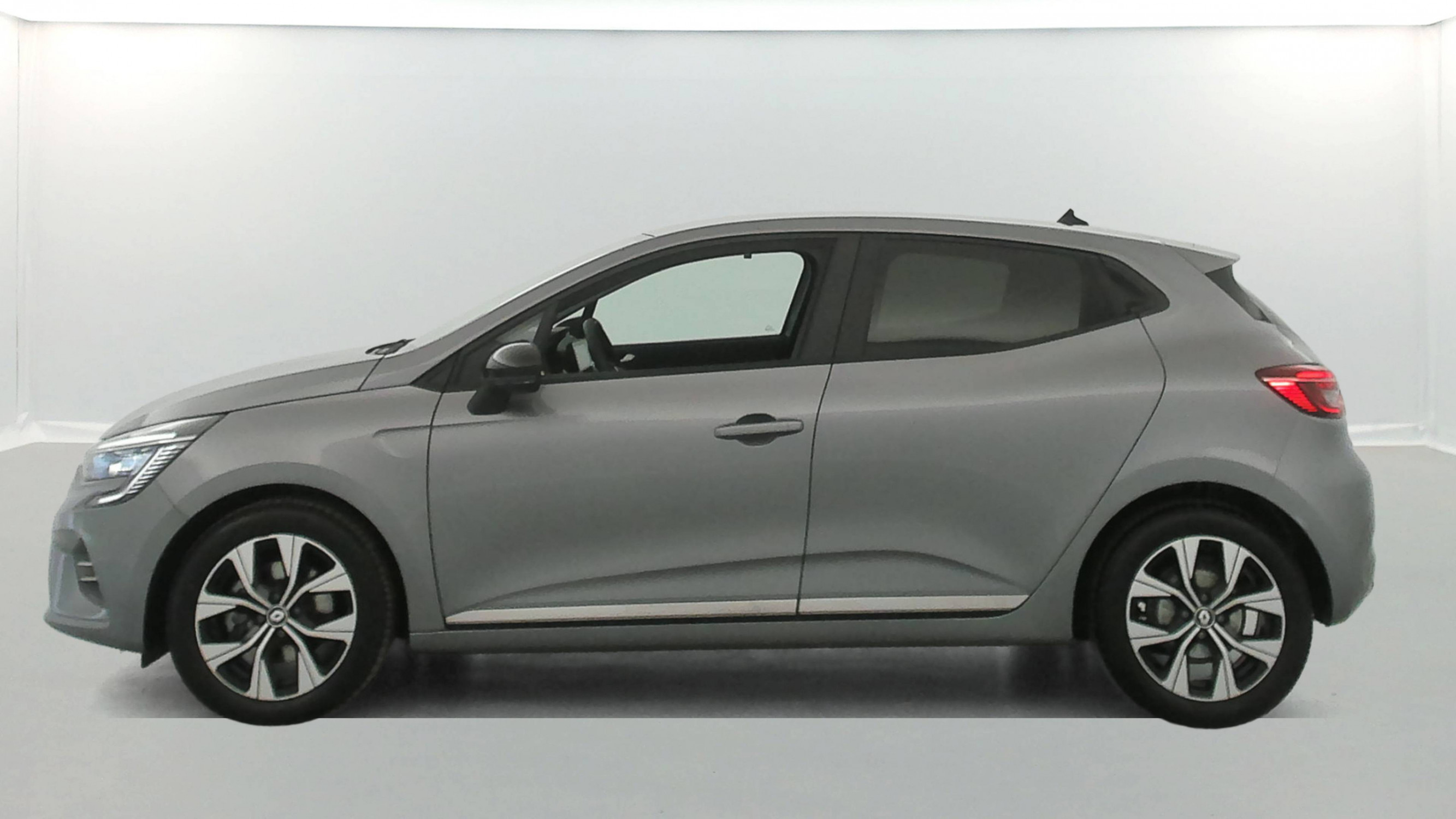 Vente en ligne Renault Clio 5 Clio Blue dCi 100 au prix de 16 490 €