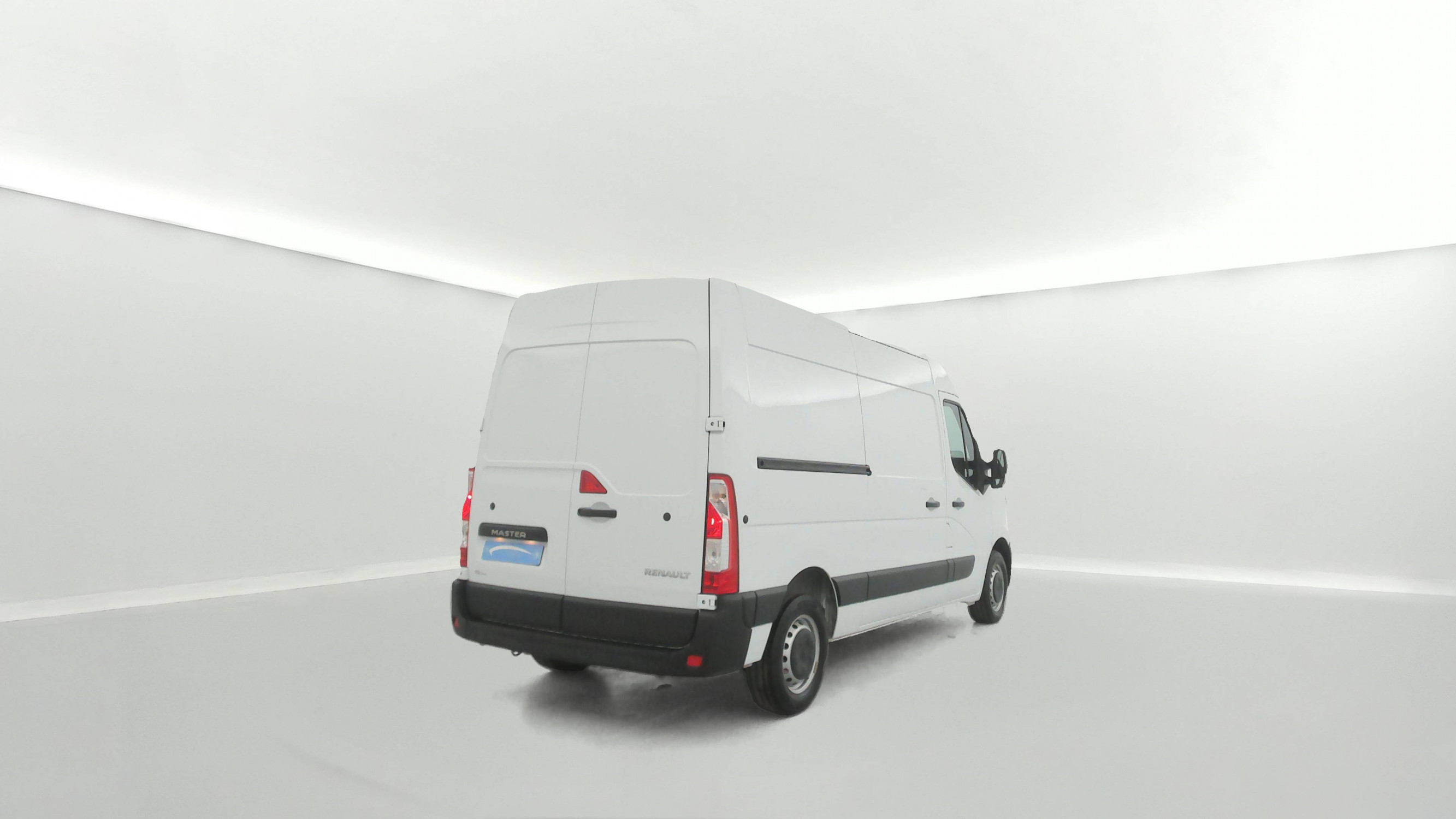 Vente en ligne Renault Master Fourgon MASTER FGN TRAC F3500 L2H2 BLUE DCI 135 au prix de 24 900 €