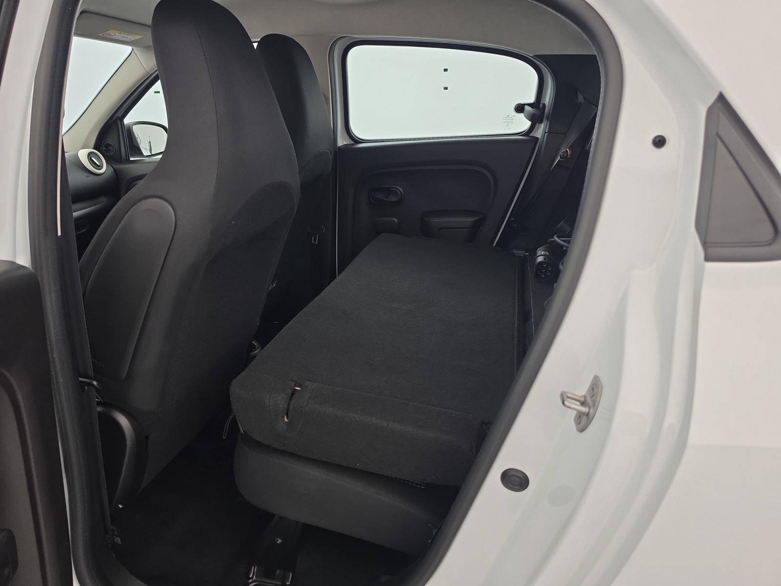 Vente en ligne Renault Twingo Electrique Twingo III E-Tech au prix de 10 990 €