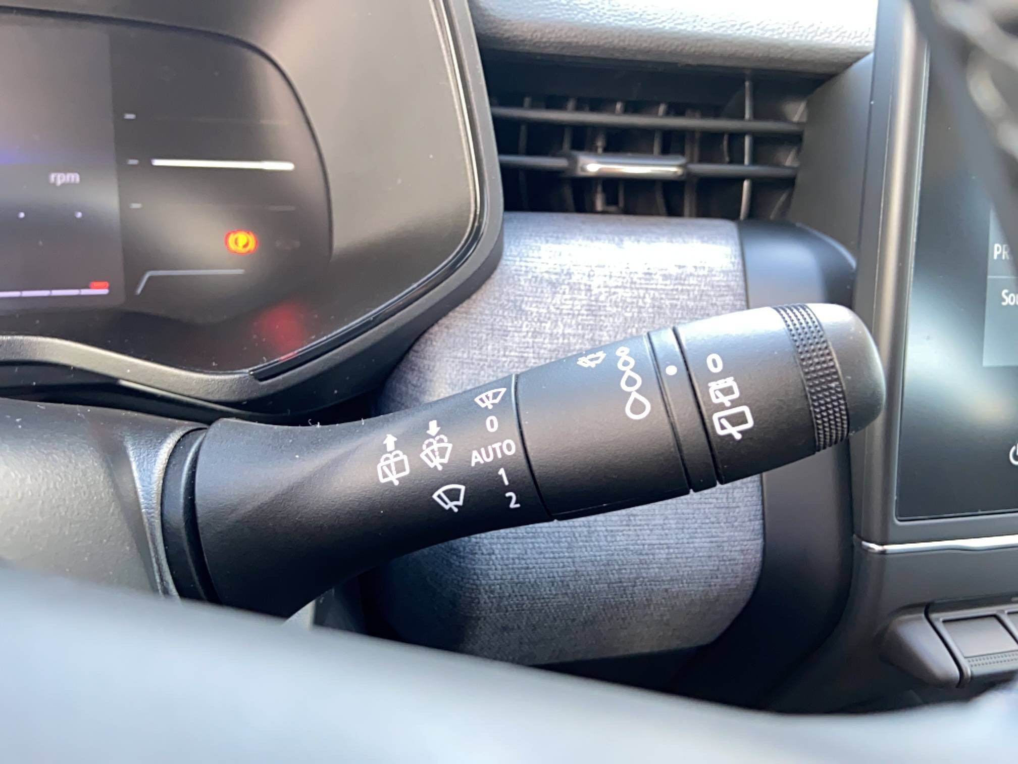 Vente en ligne Renault Clio 5 Clio Eco-G 100 ch GSR2 au prix de 16 290 €