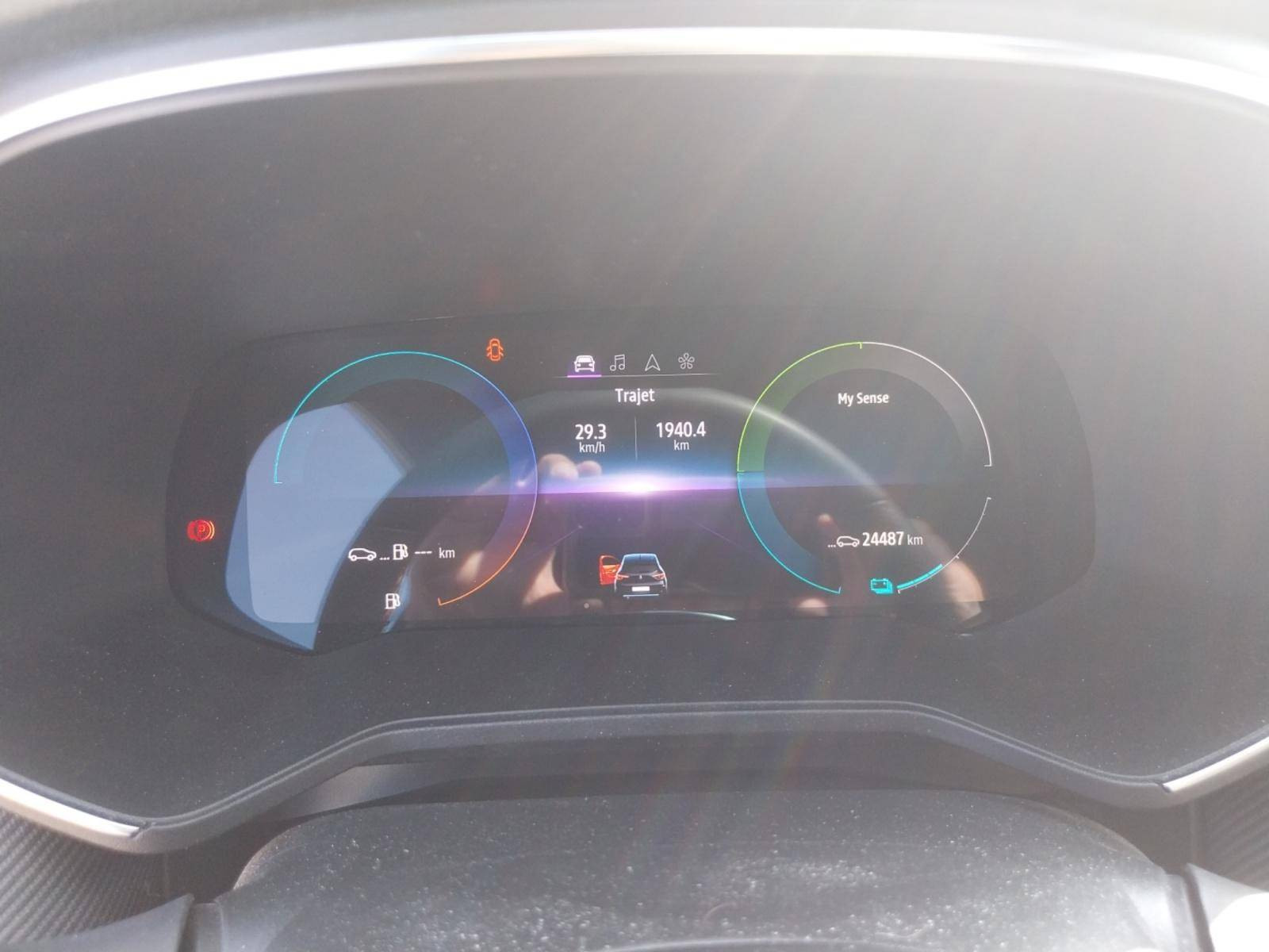 Vente en ligne Renault Clio 5 Clio E-Tech full hybrid 145 au prix de 20 990 €