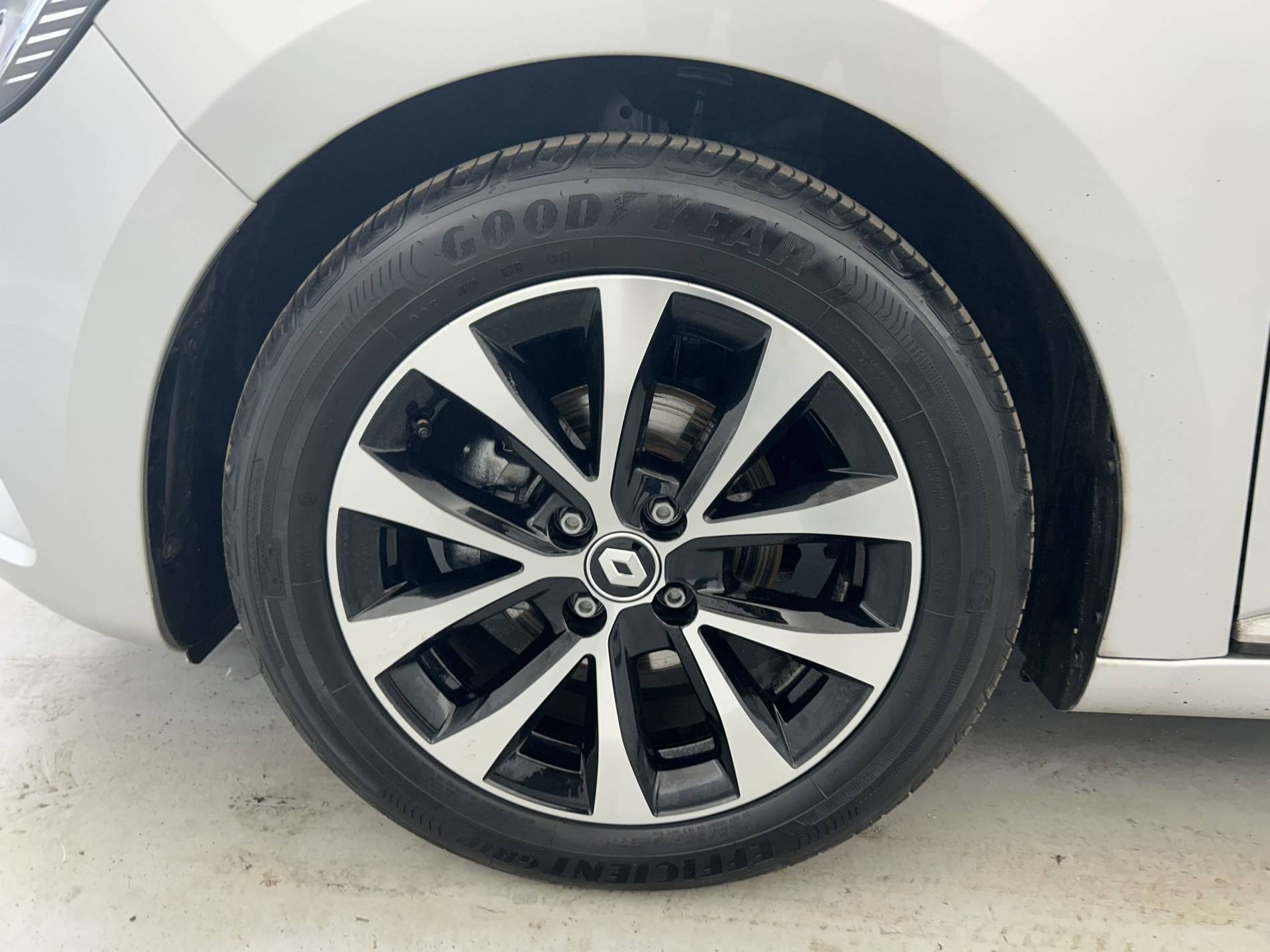 Vente en ligne Renault Clio 5 Clio TCe 90 au prix de 16 290 €