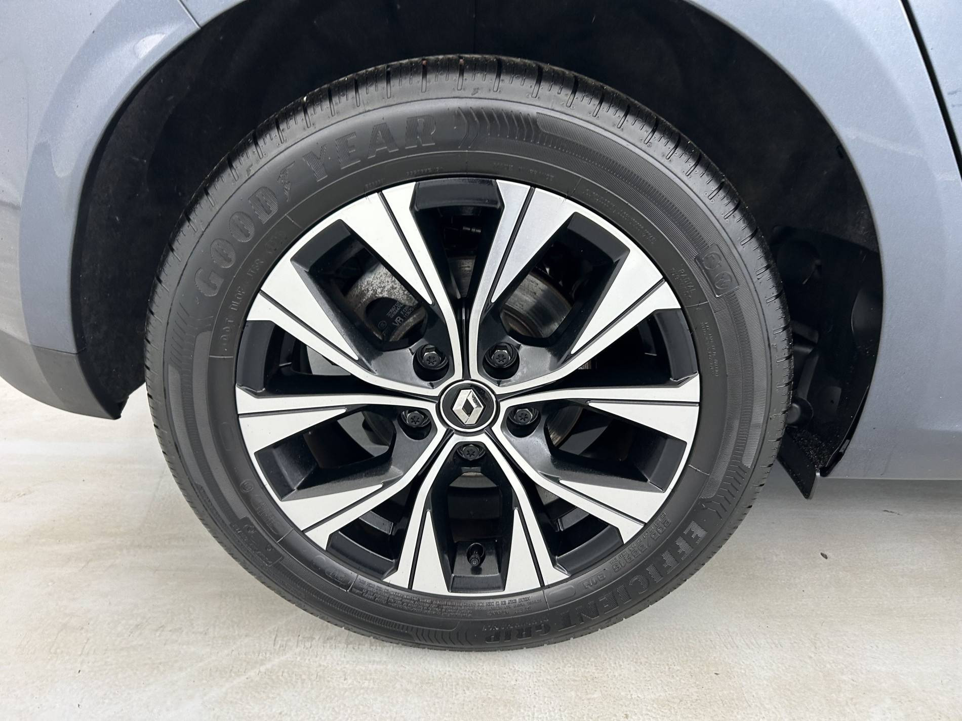 Vente en ligne Renault Megane 4 Mégane IV Berline Blue dCi 115 - 21N au prix de 16 990 €