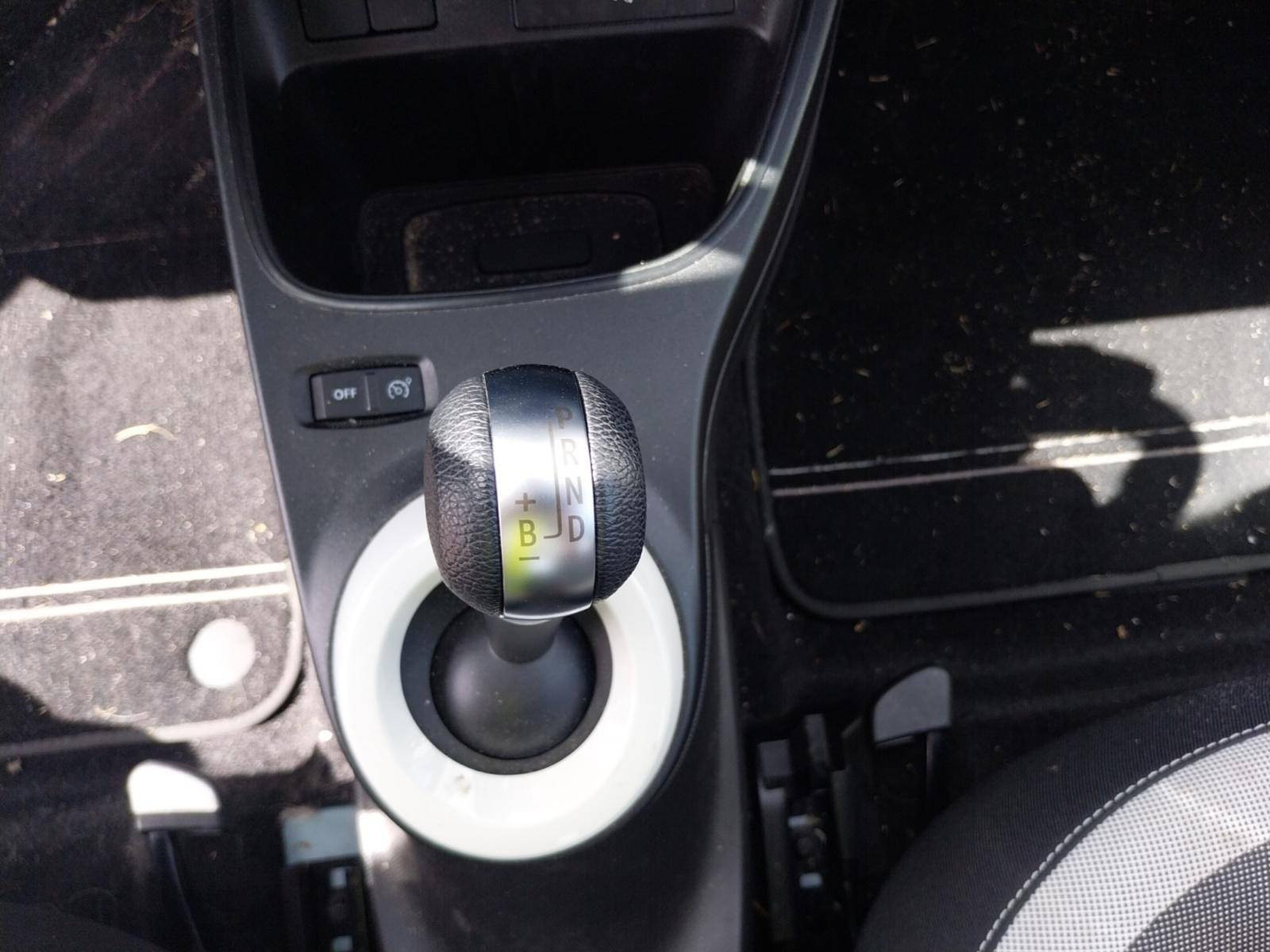 Vente en ligne Renault Twingo Electrique Twingo III E-Tech au prix de 13 490 €