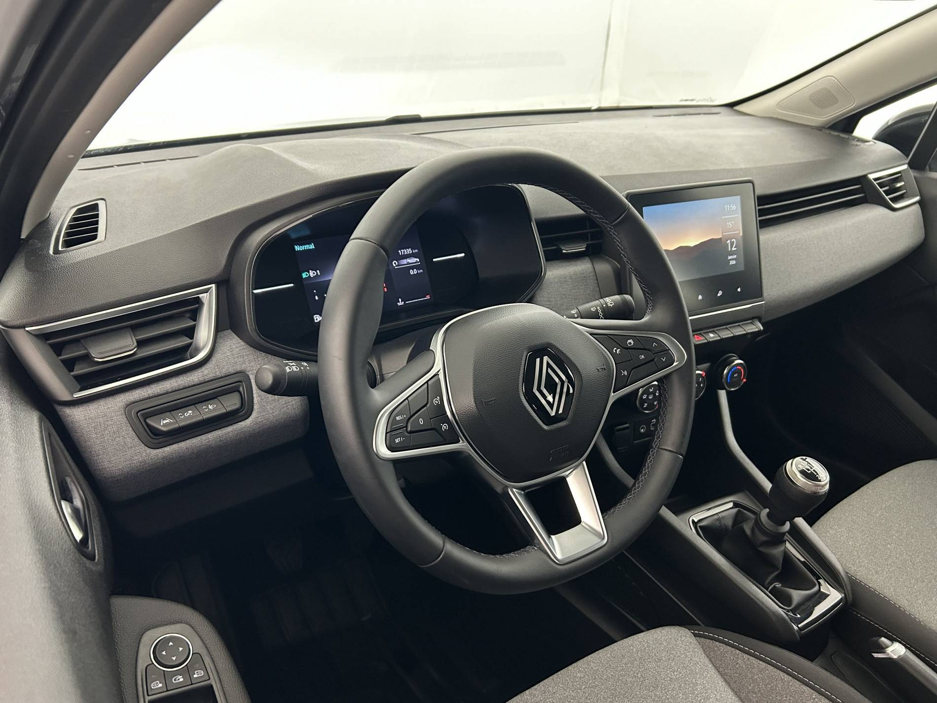 Vente en ligne Renault Clio 5 Clio TCe 90 au prix de 15 490 €