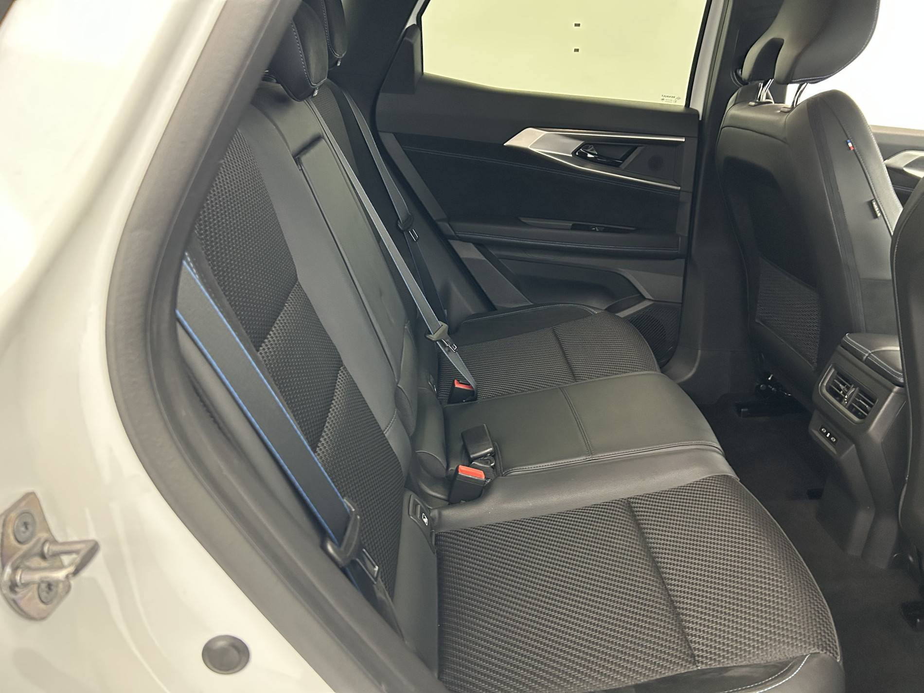 Vente en ligne Renault Austral  E-Tech hybrid 200 au prix de 32 991 €