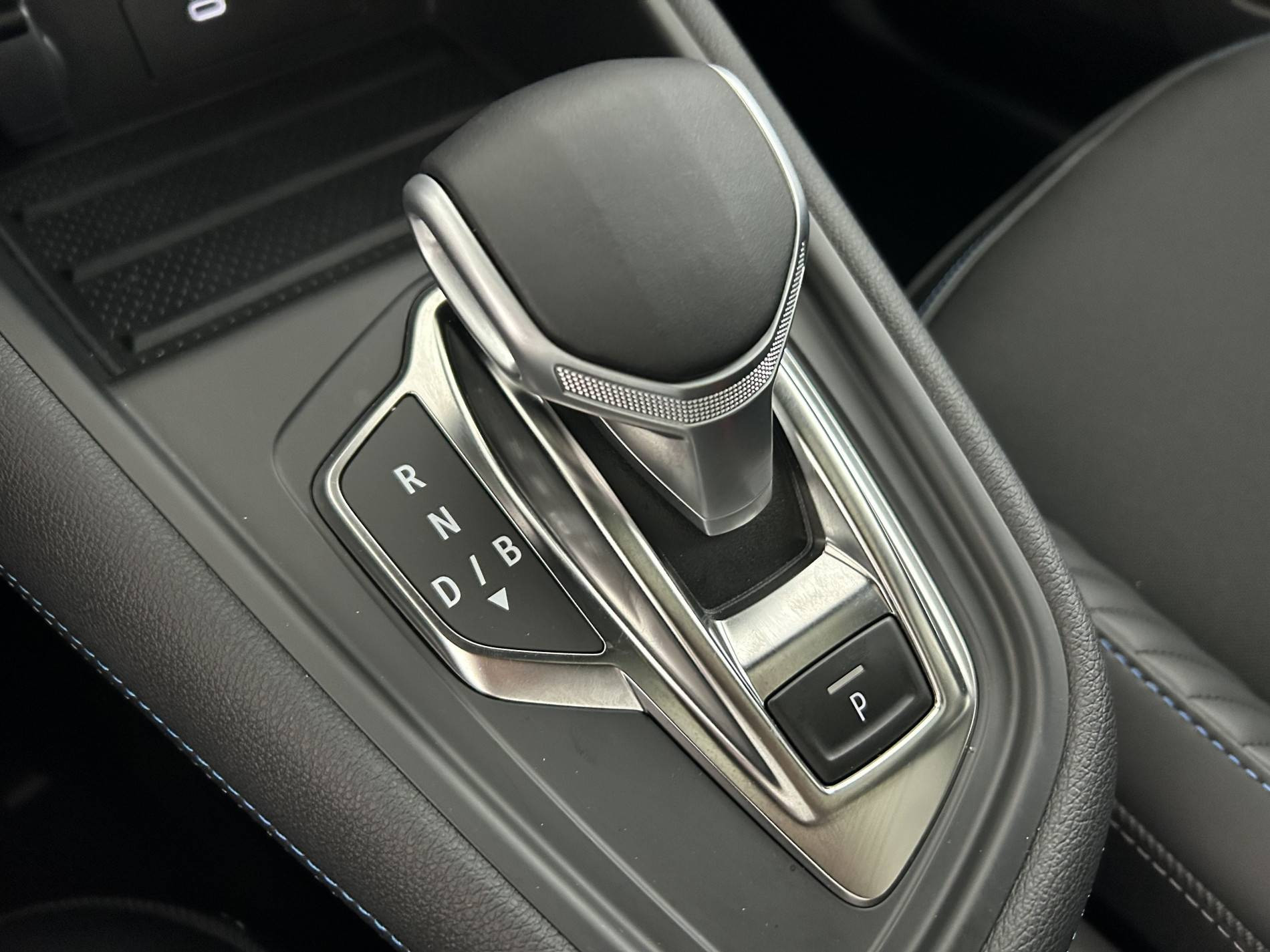 Vente en ligne Renault Symbioz  E-Tech full hybrid 145 au prix de 28 790 €