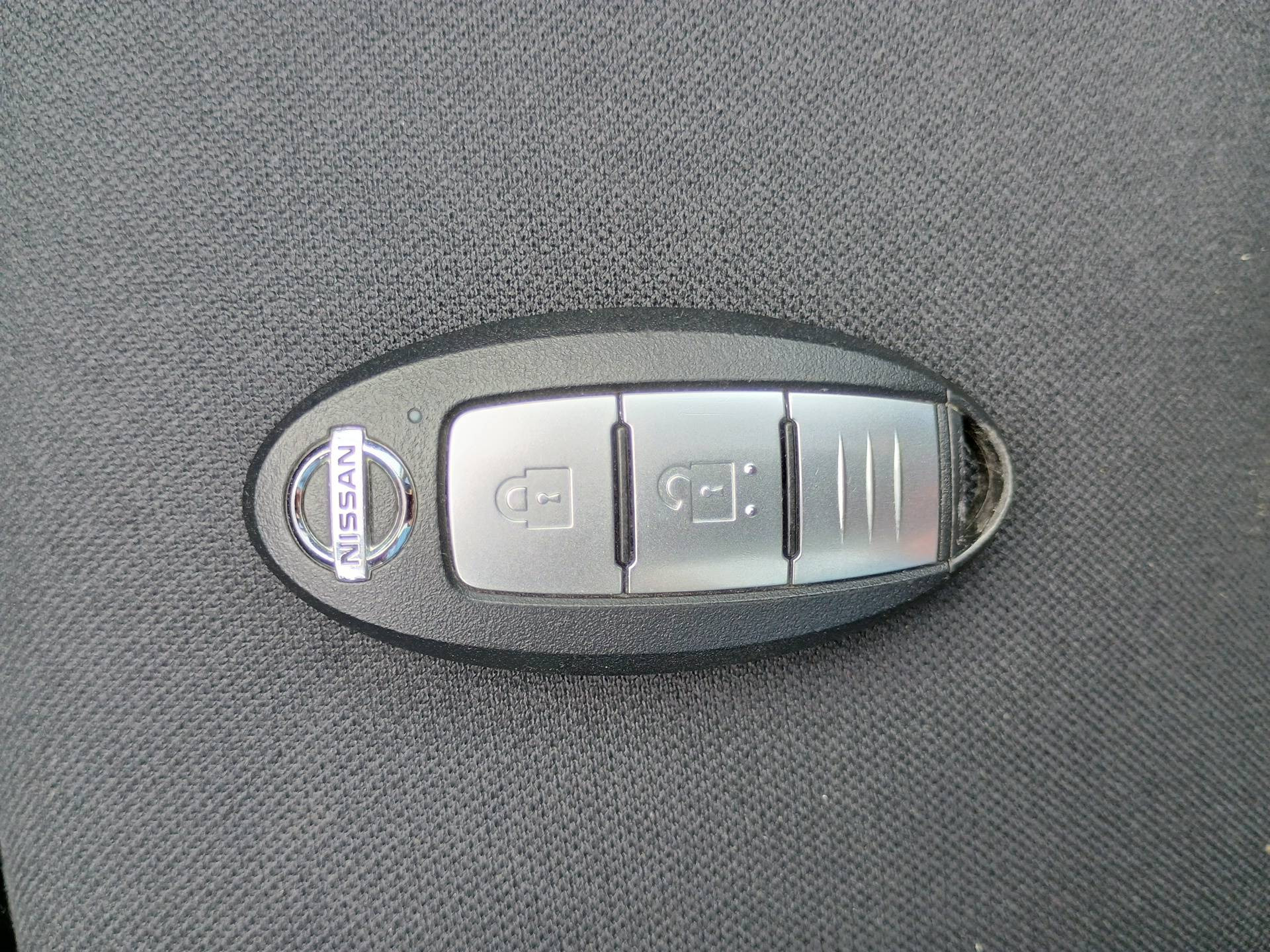 Vente en ligne Nissan Qashqai Qashqai 1.3 DIG-T 160 DCT au prix de 17 990 €