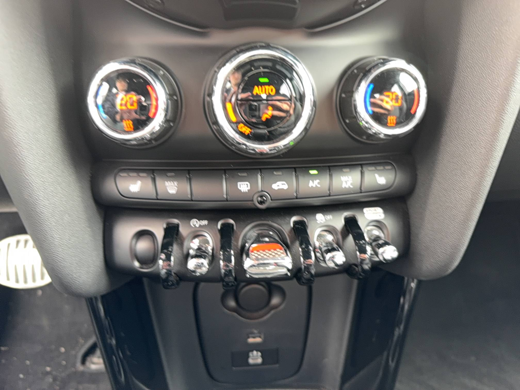 Vente en ligne Mini Hatch Hatch 5 Portes Cooper S 178 ch DKG7 au prix de 22 990 €